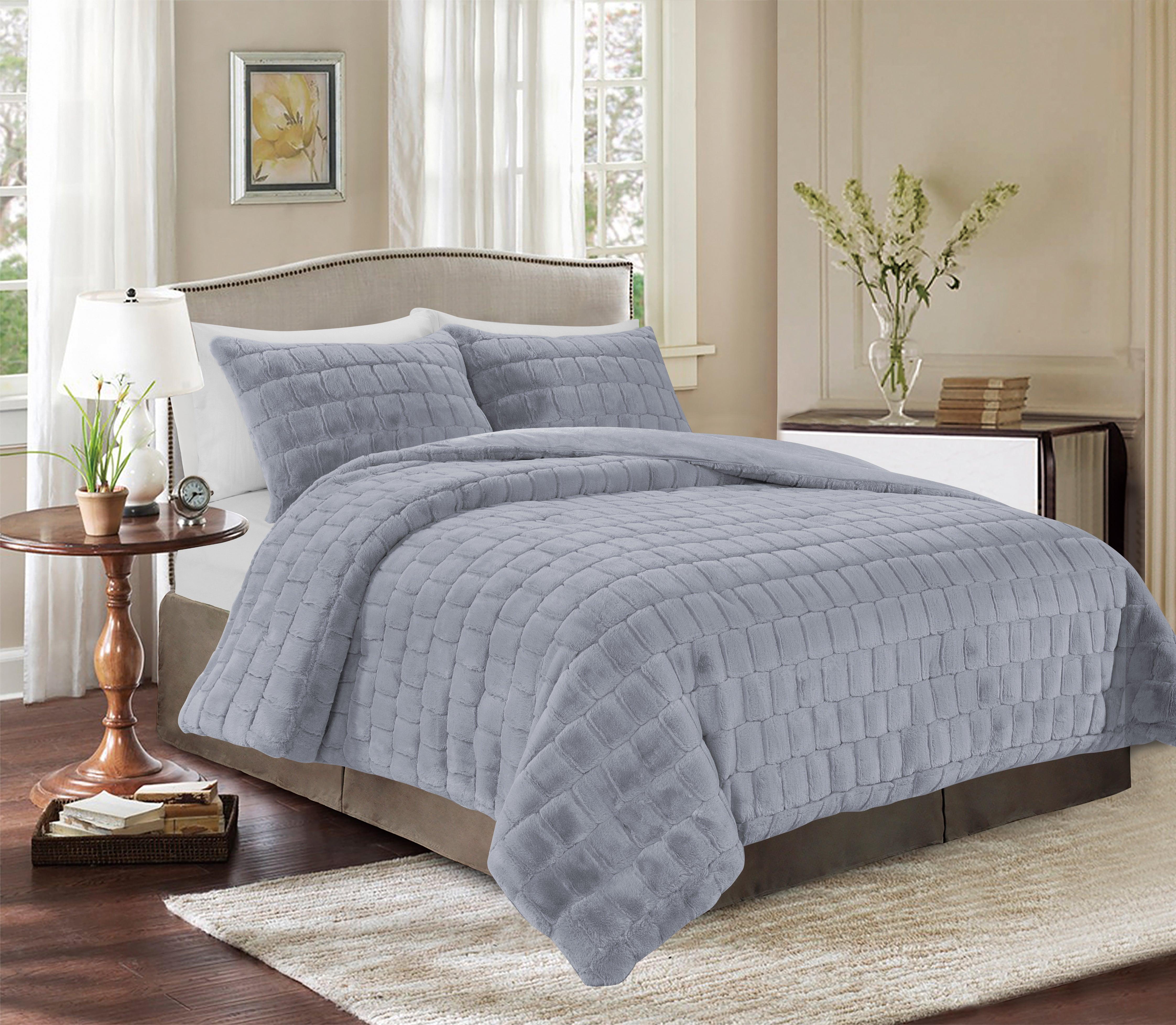 Everlaneas Fluffy 3-Piece Faux Rabbit Fur Comforter Set