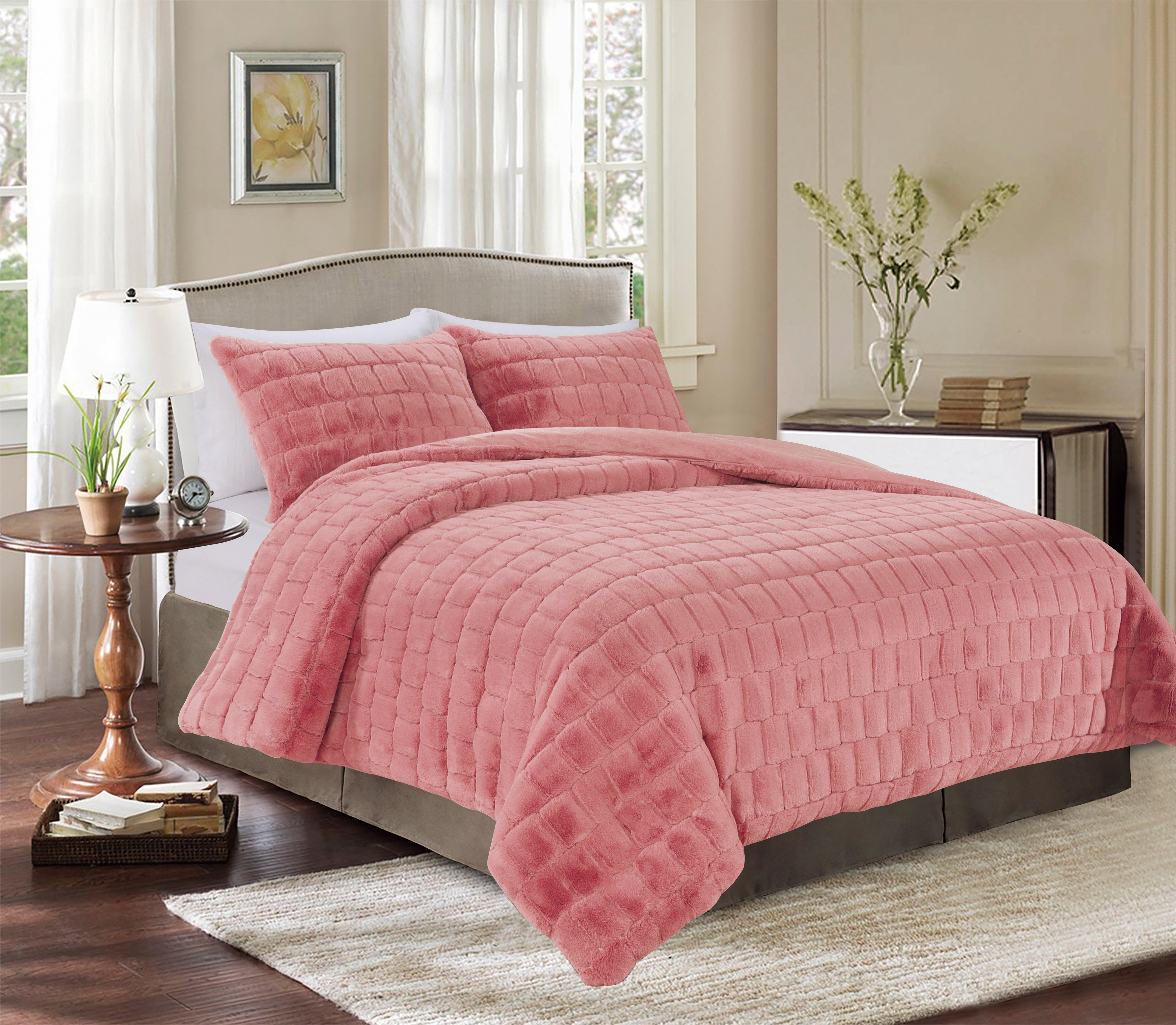 Everlaneas Fluffy 3-Piece Faux Rabbit Fur Comforter Set