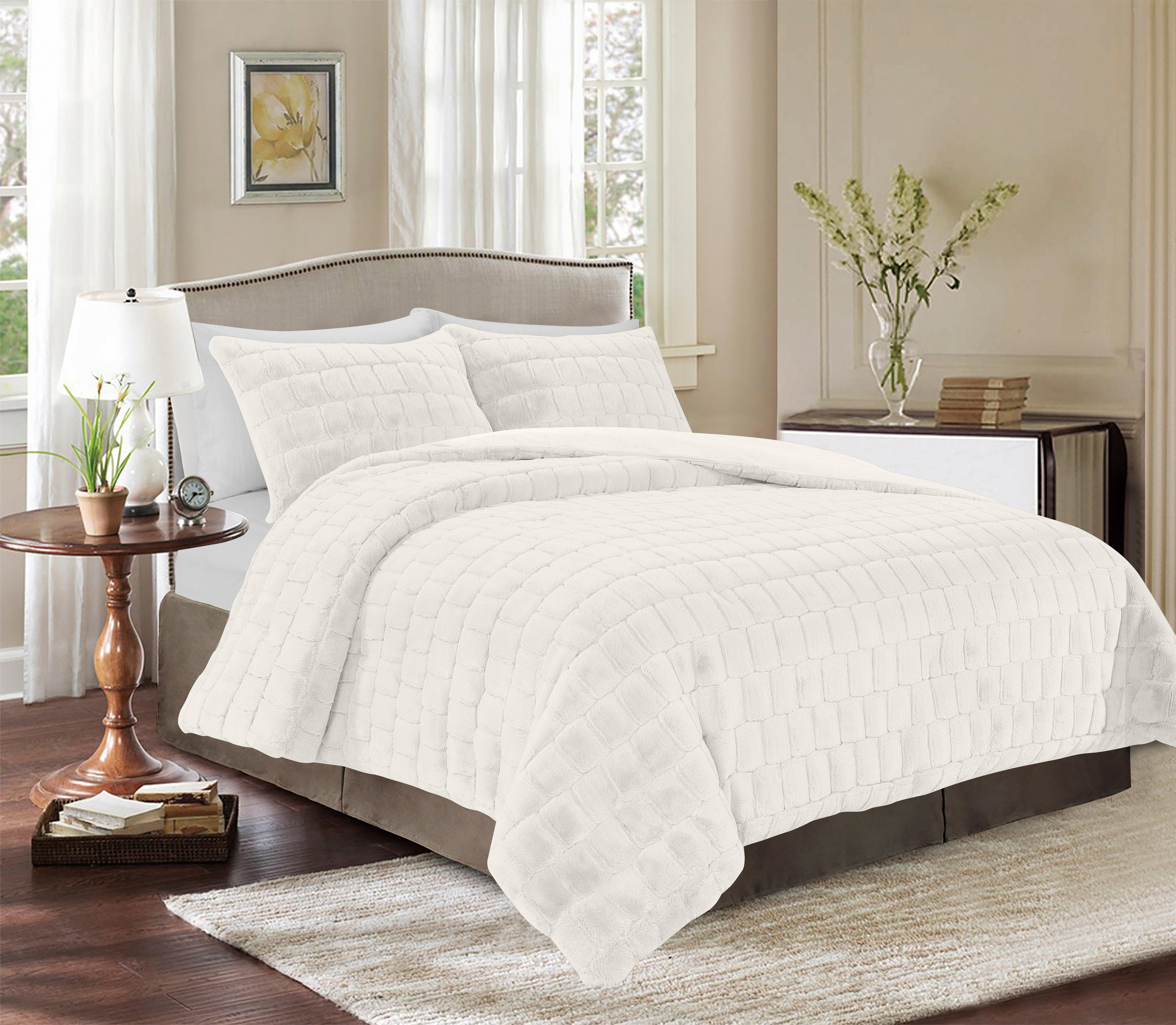 Everlaneas Fluffy 3-Piece Faux Rabbit Fur Comforter Set