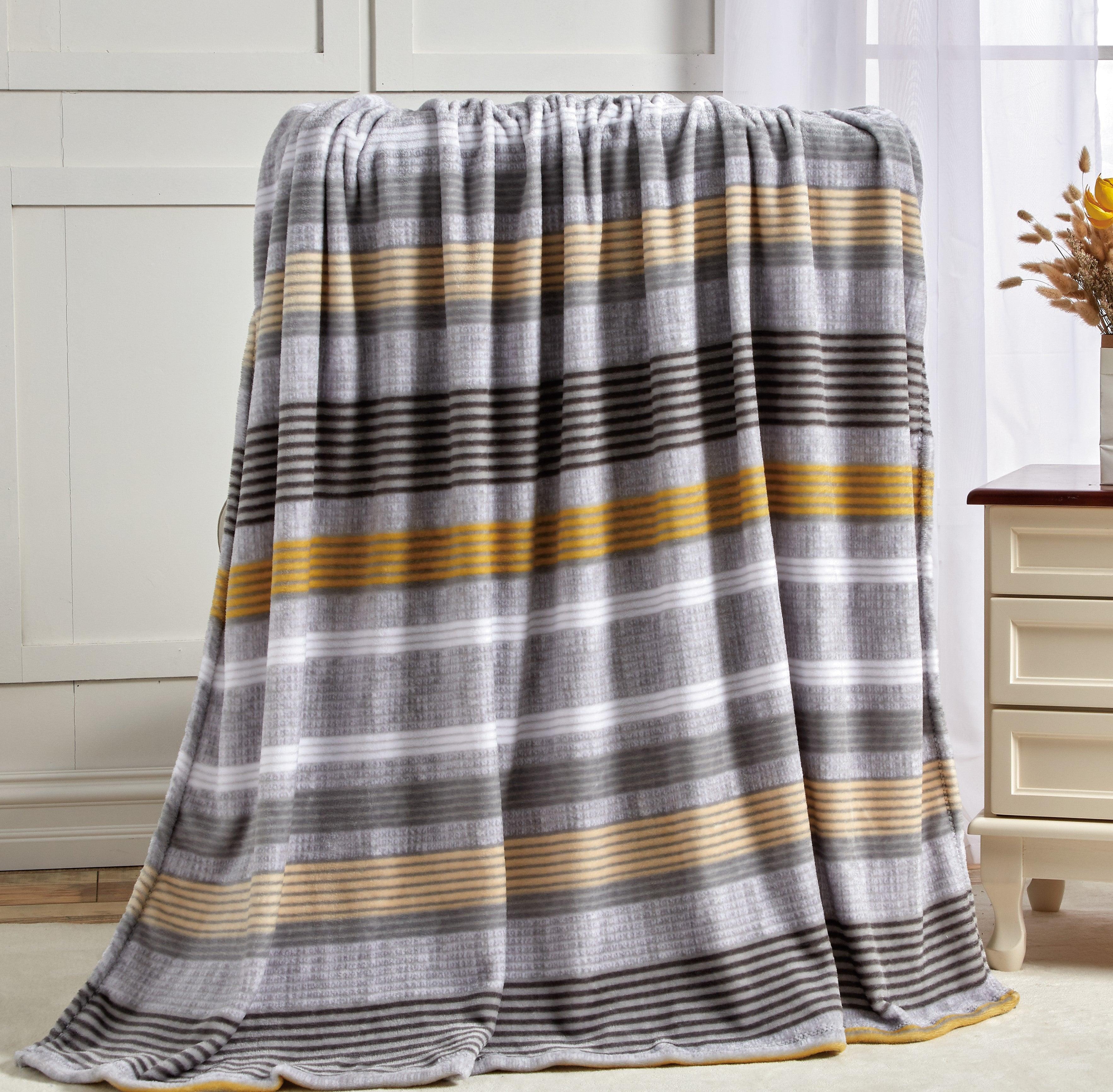 Everlaneas Ultra Soft Lightweight Printed Throw Blanket - 50 x 60 inches