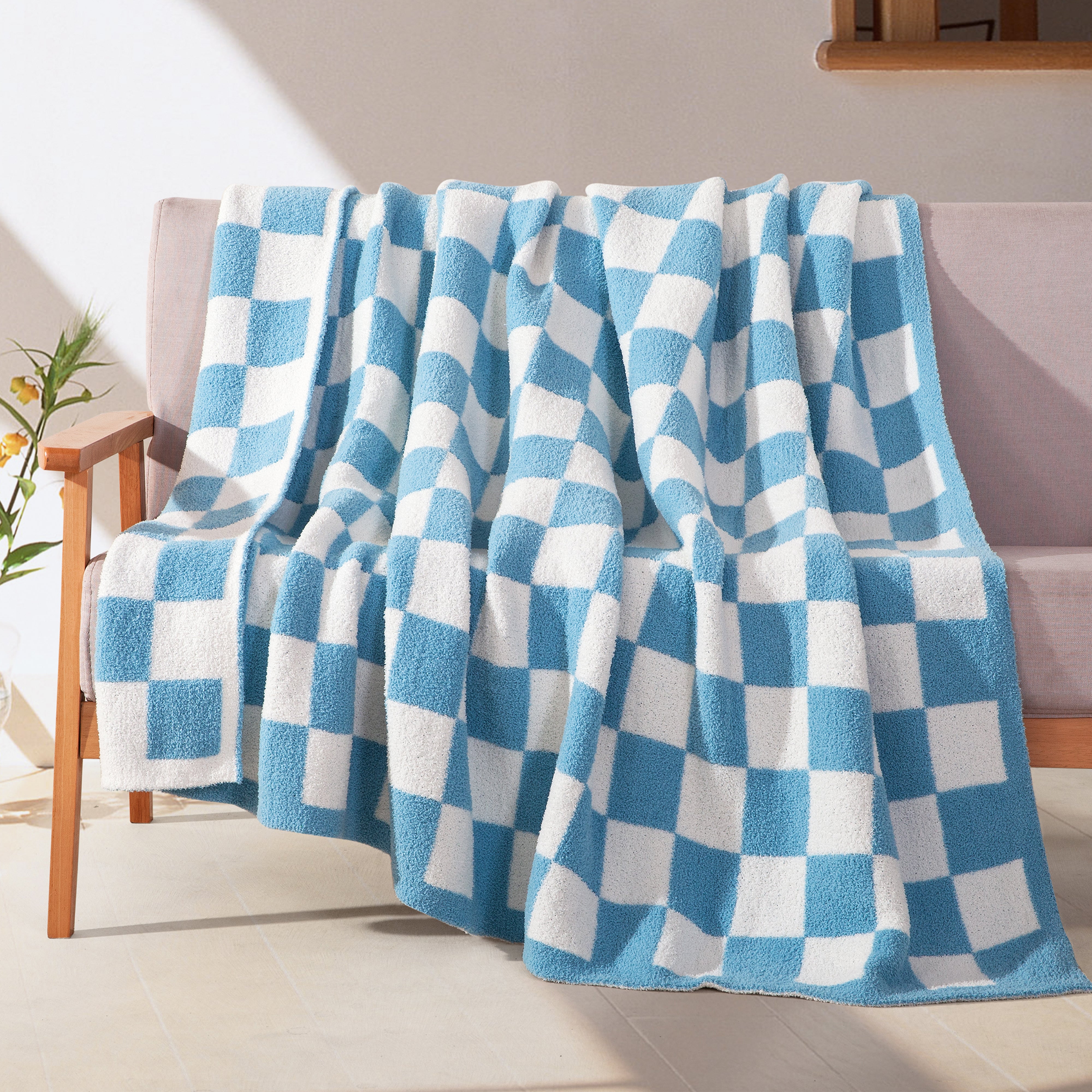 Everlaneas 50" x 70"  Ultra Soft Checkered Knitted Throw Blanket