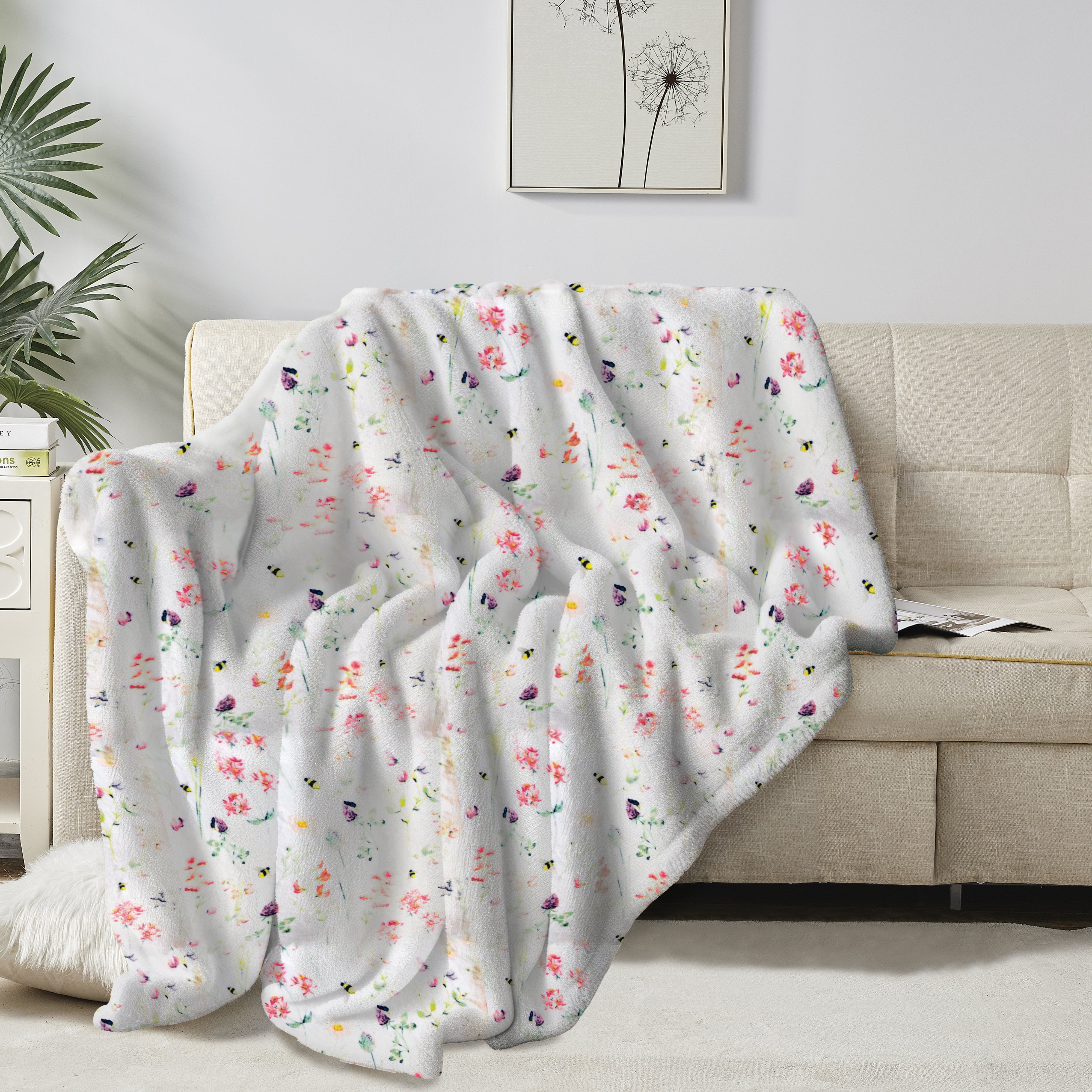 Everlaneas Printed Bed or Oversized Couch Blanket - Lightweight for All Season Warmth
