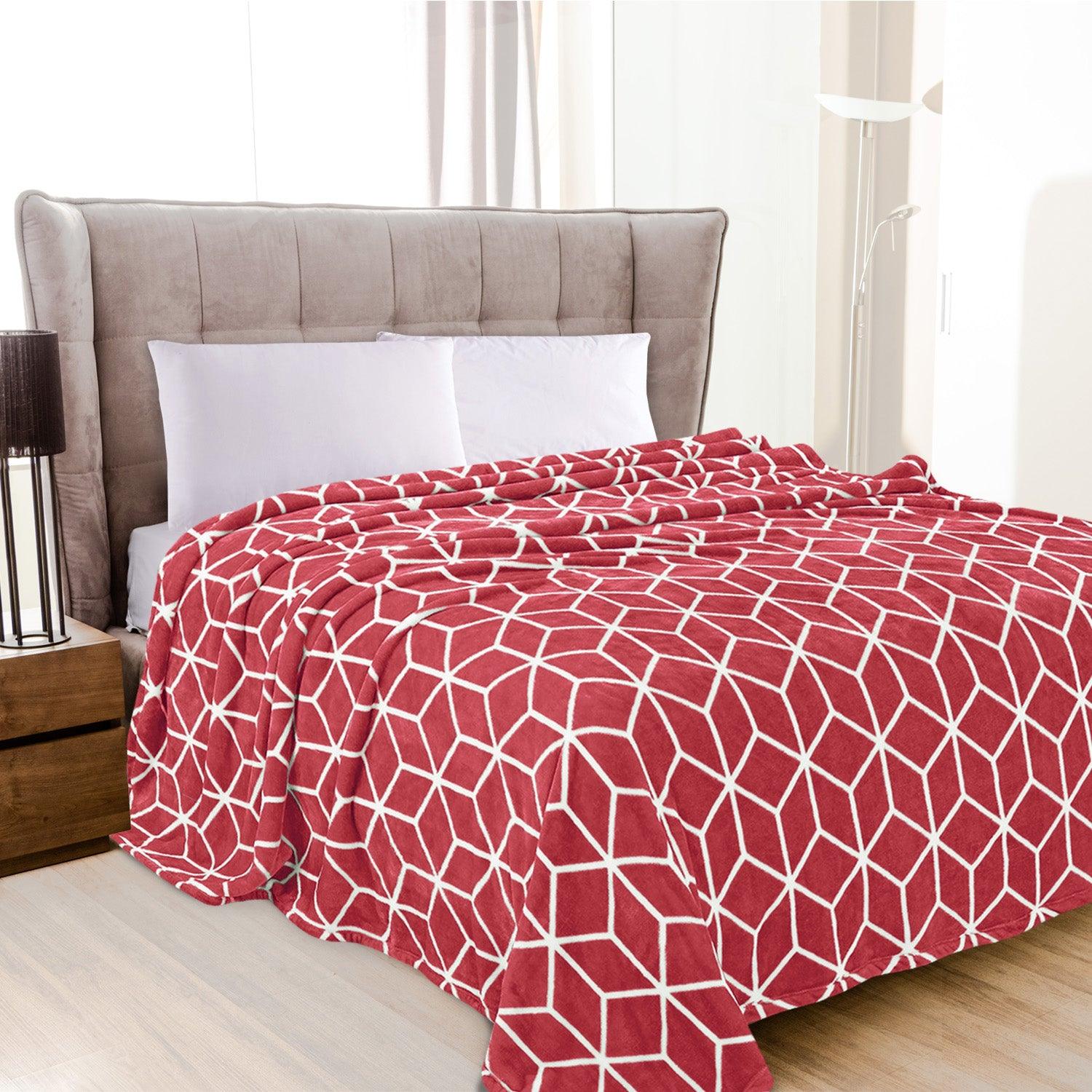 Everlaneas Cube Printed Velour Fleece Blanket - Geometric Design Velvety Feel