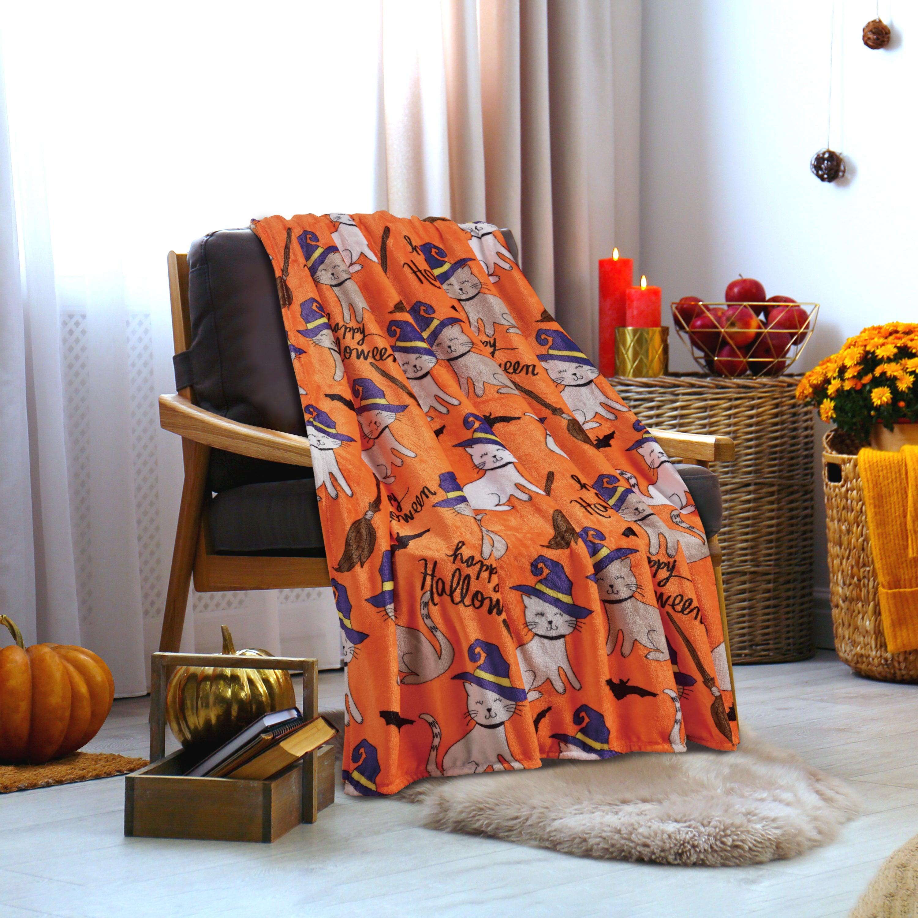 Everlaneas Halloween Theme Fleece Throw Blankets  - Velvety Feel, 50 x 60 inches
