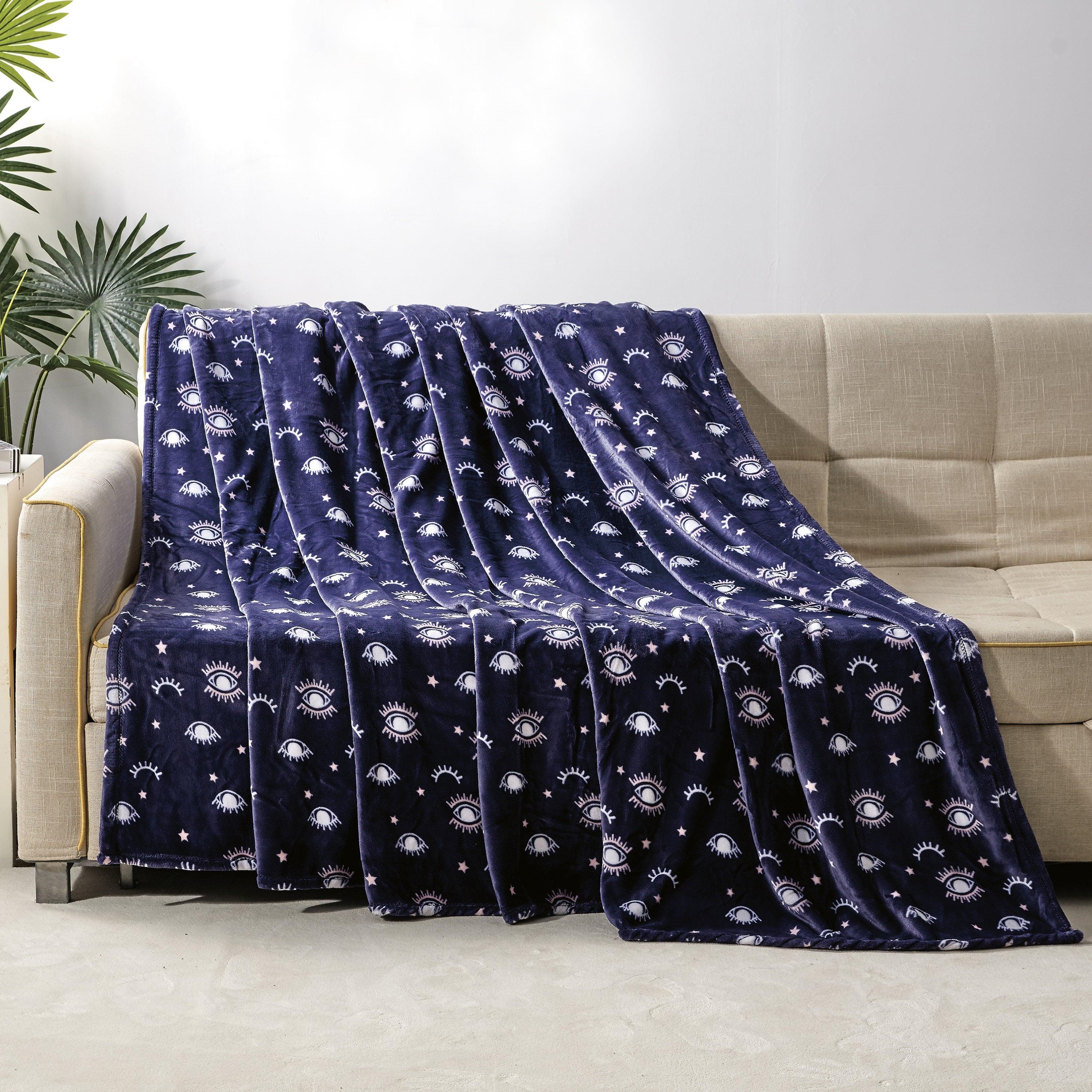 Everlaneas Printed Bed or Oversized Couch Blanket - Lightweight for All Season Warmth