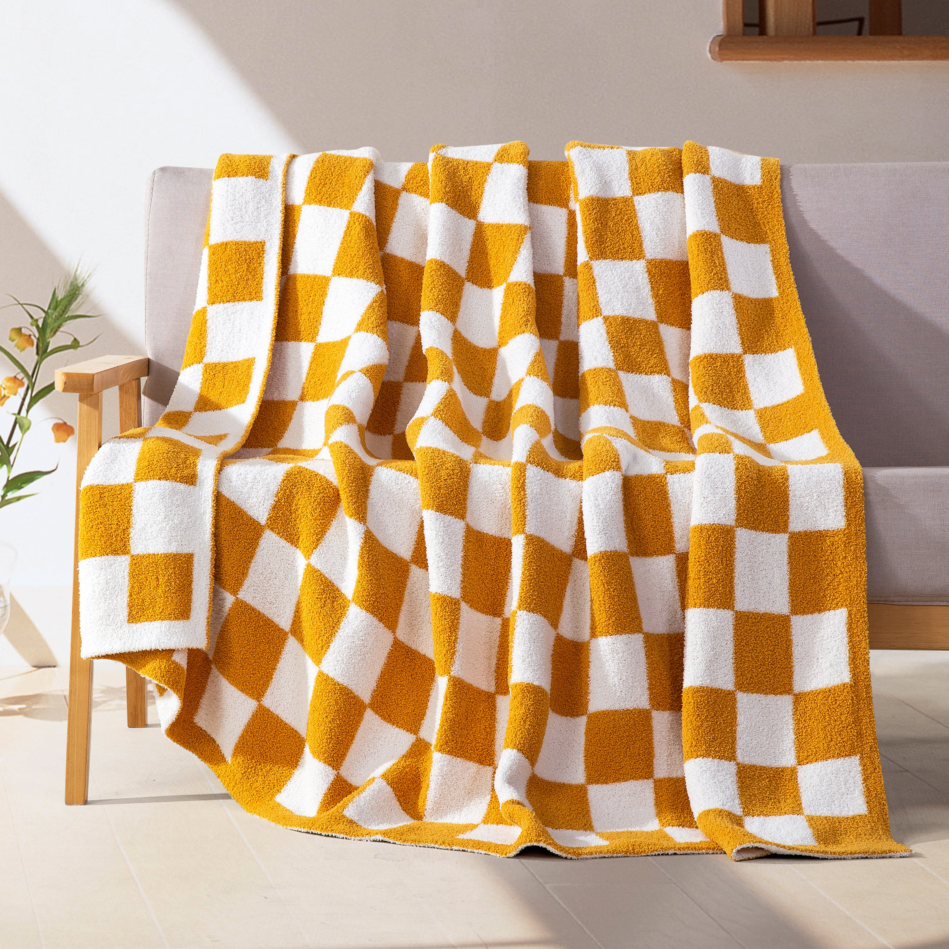 Everlaneas 50" x 70"  Ultra Soft Checkered Knitted Throw Blanket