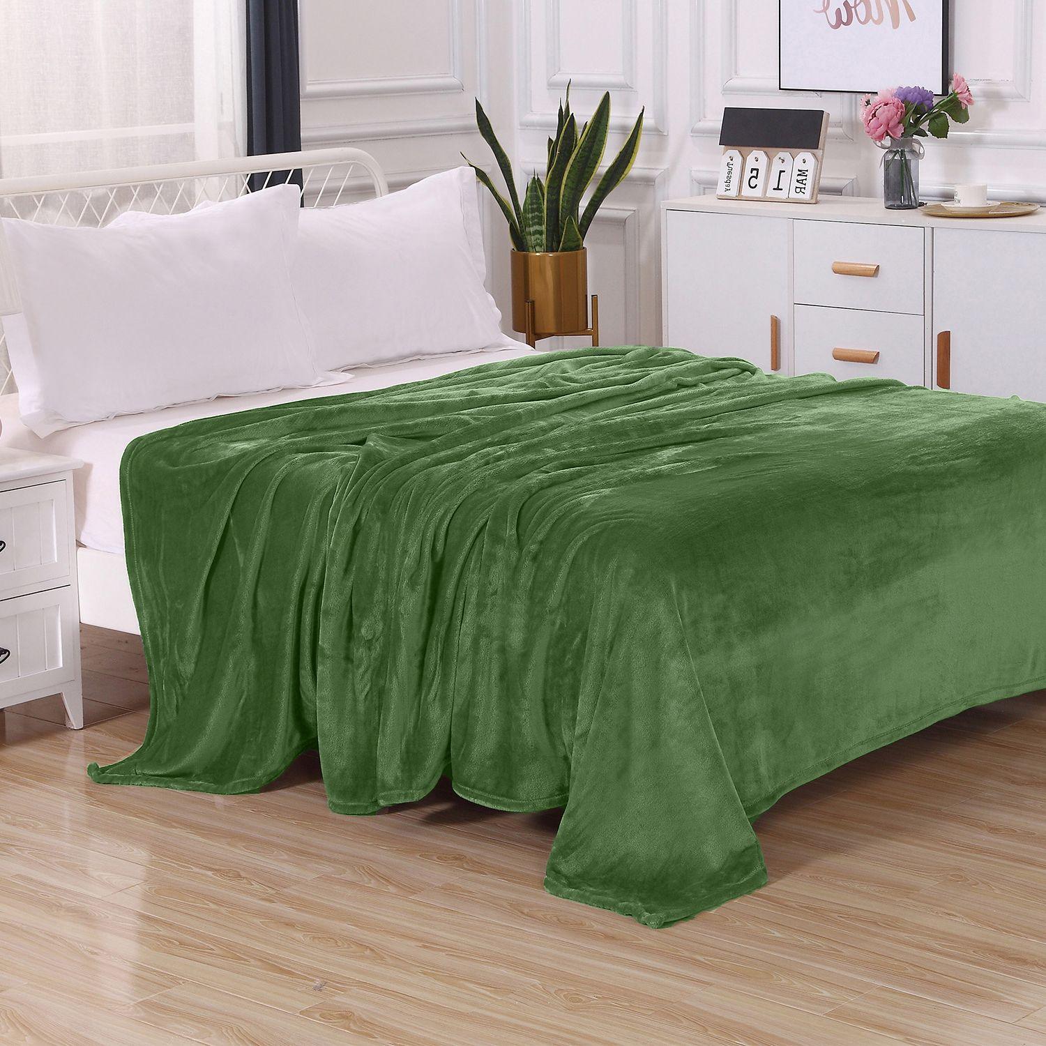 Everlaneas Velvet Plush Fleece Blanket Solid Color Design - Velour Blanket