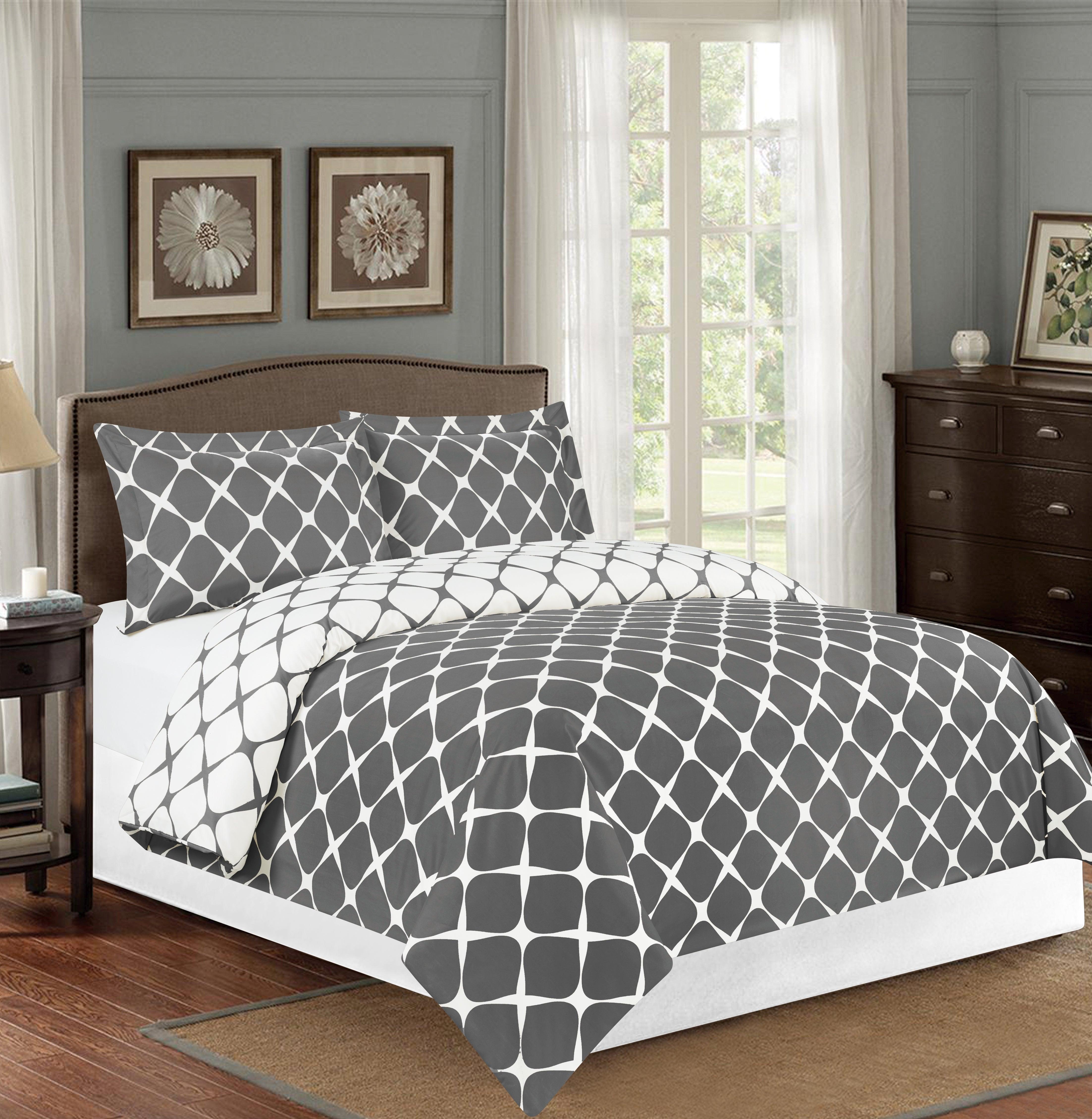Everlaneas Bloomingdale Pattern, 3-Piece Duvet Cover Set