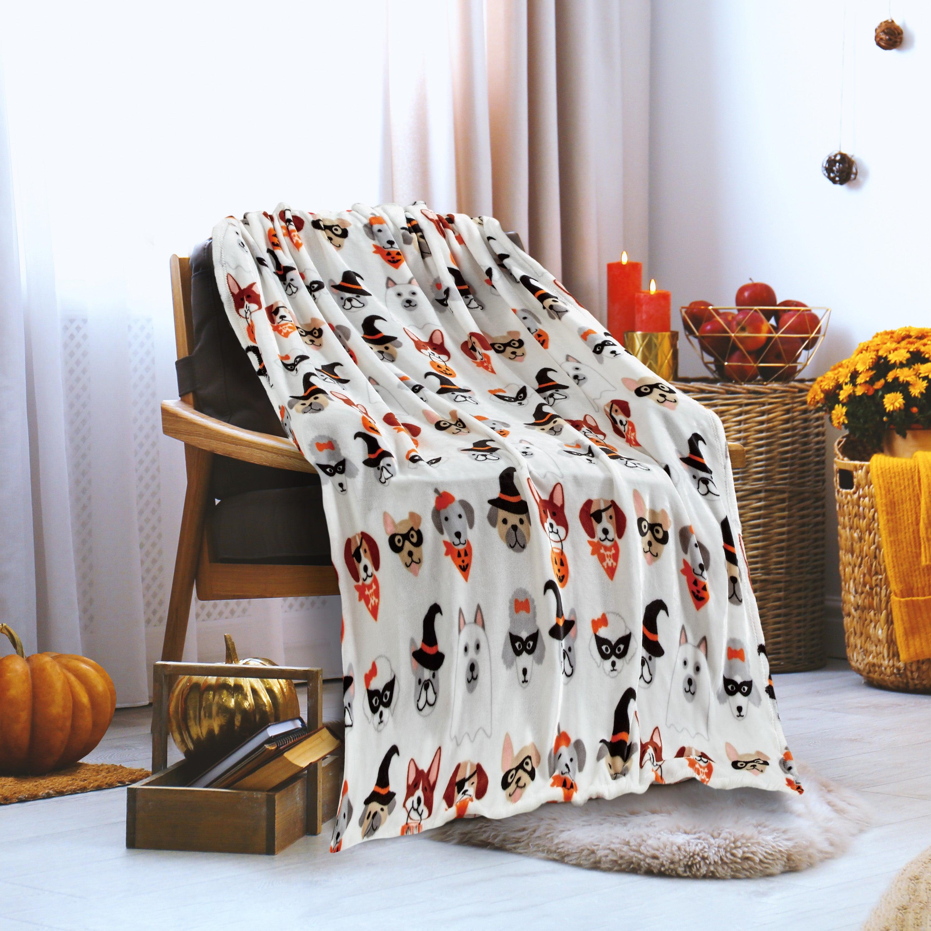 Everlaneas Halloween Theme Fleece Throw Blankets  - Velvety Feel, 50 x 60 inches