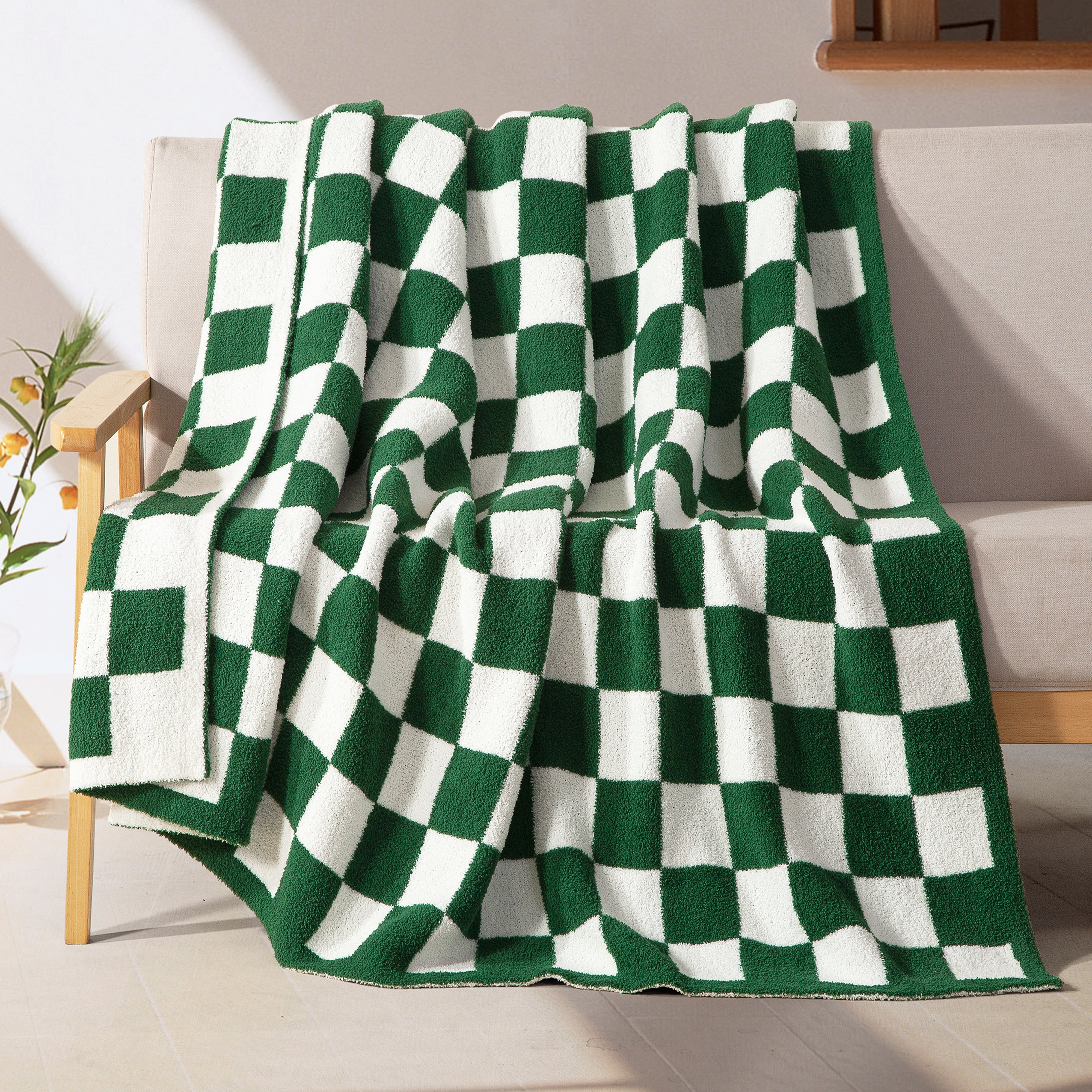 Everlaneas 50" x 70"  Ultra Soft Checkered Knitted Throw Blanket