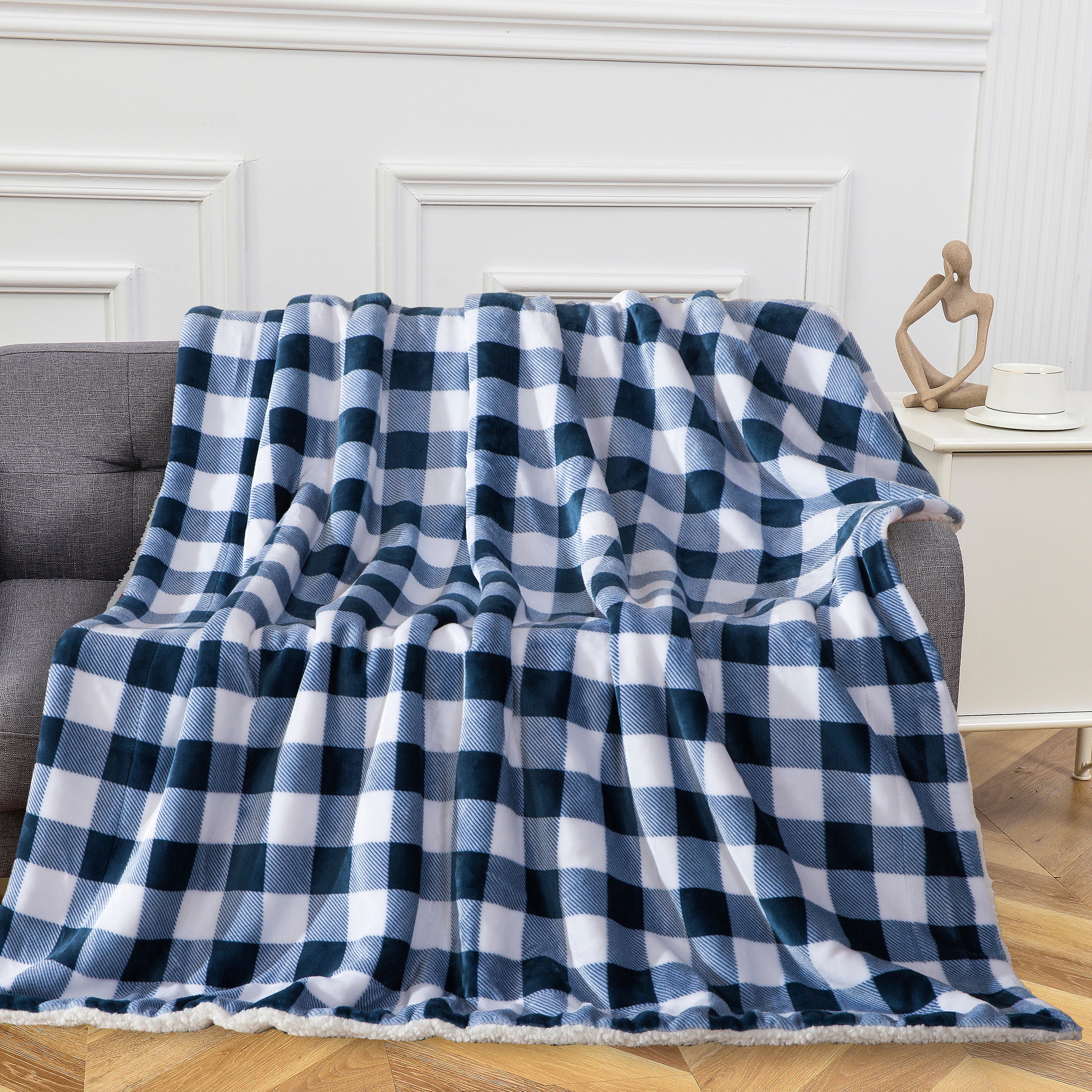 Everlaneas Buffalo Plaid Flannel Fleece Sherpa Throw Blanket