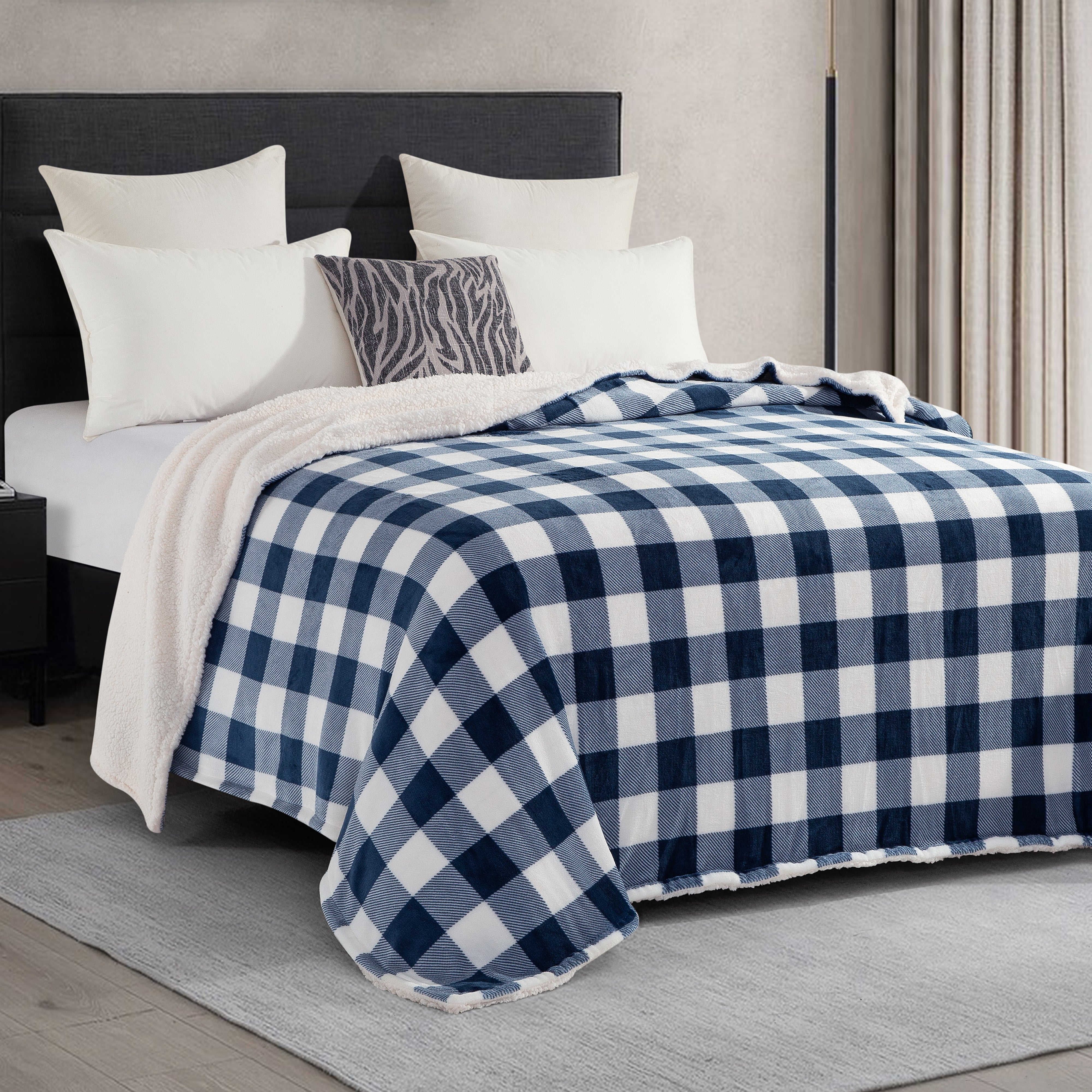 Everlaneas Buffalo Plaid Flannel Fleece Sherpa Throw Blanket