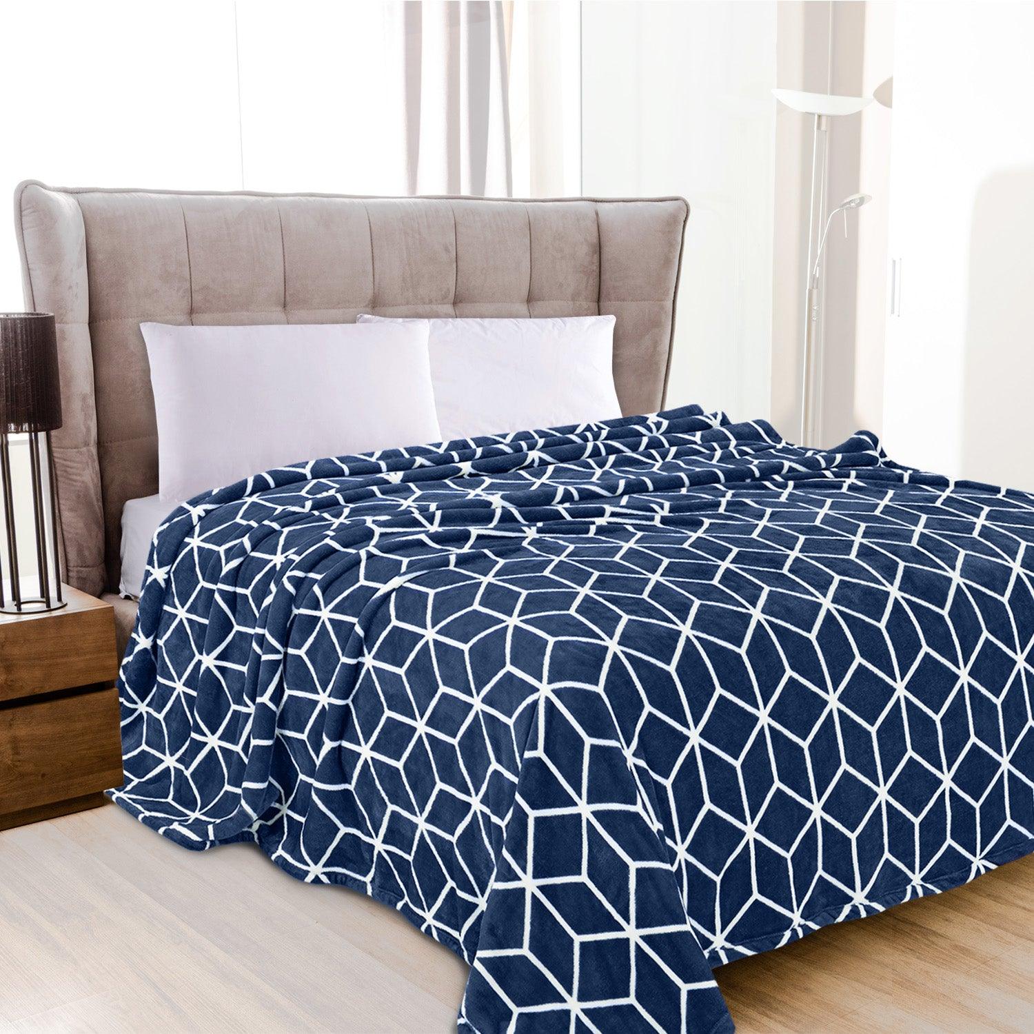 Everlaneas Cube Printed Velour Fleece Blanket - Geometric Design Velvety Feel
