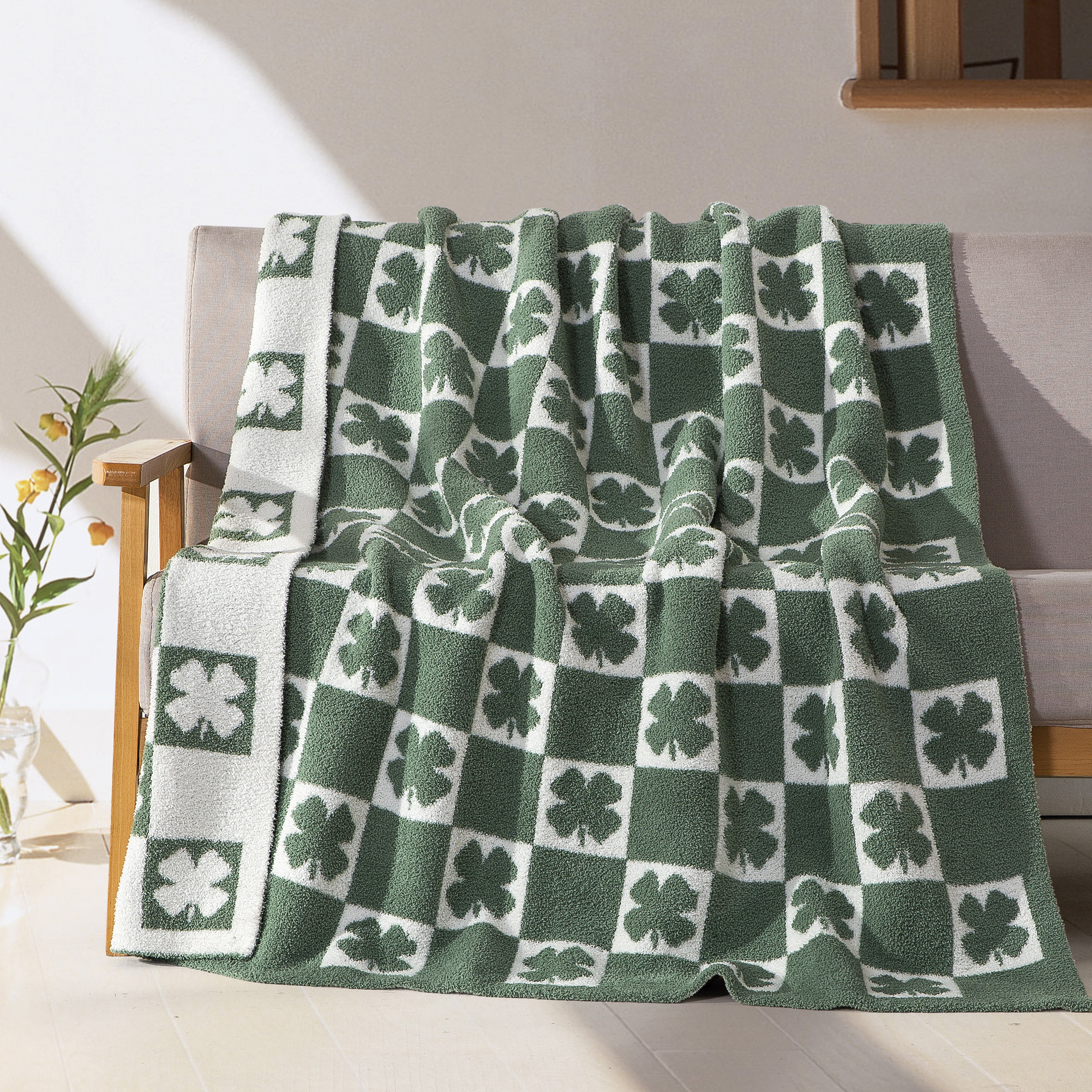 Everlaneas 50" x 70"  Ultra Soft Checkered Knitted Throw Blanket
