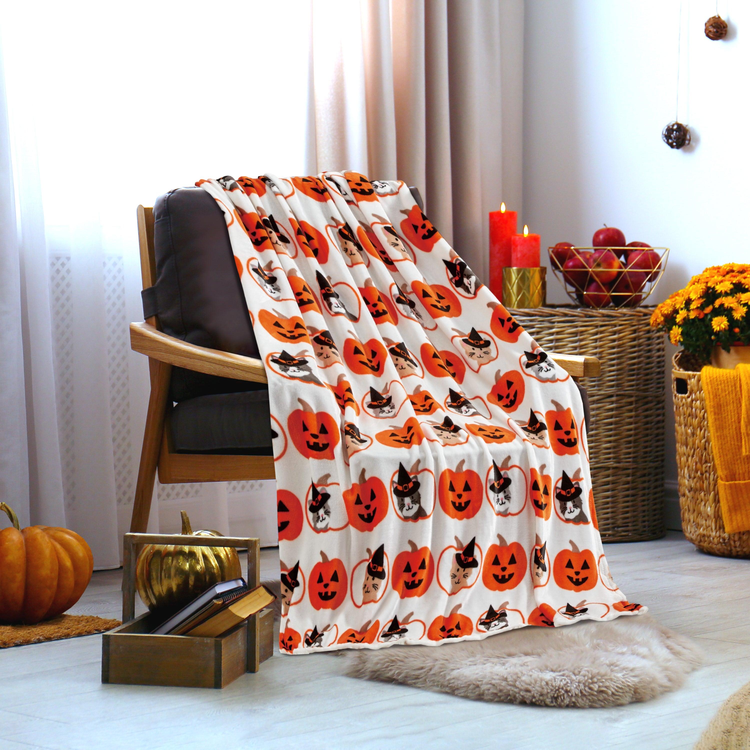 Everlaneas Halloween Theme Fleece Throw Blankets  - Velvety Feel, 50 x 60 inches