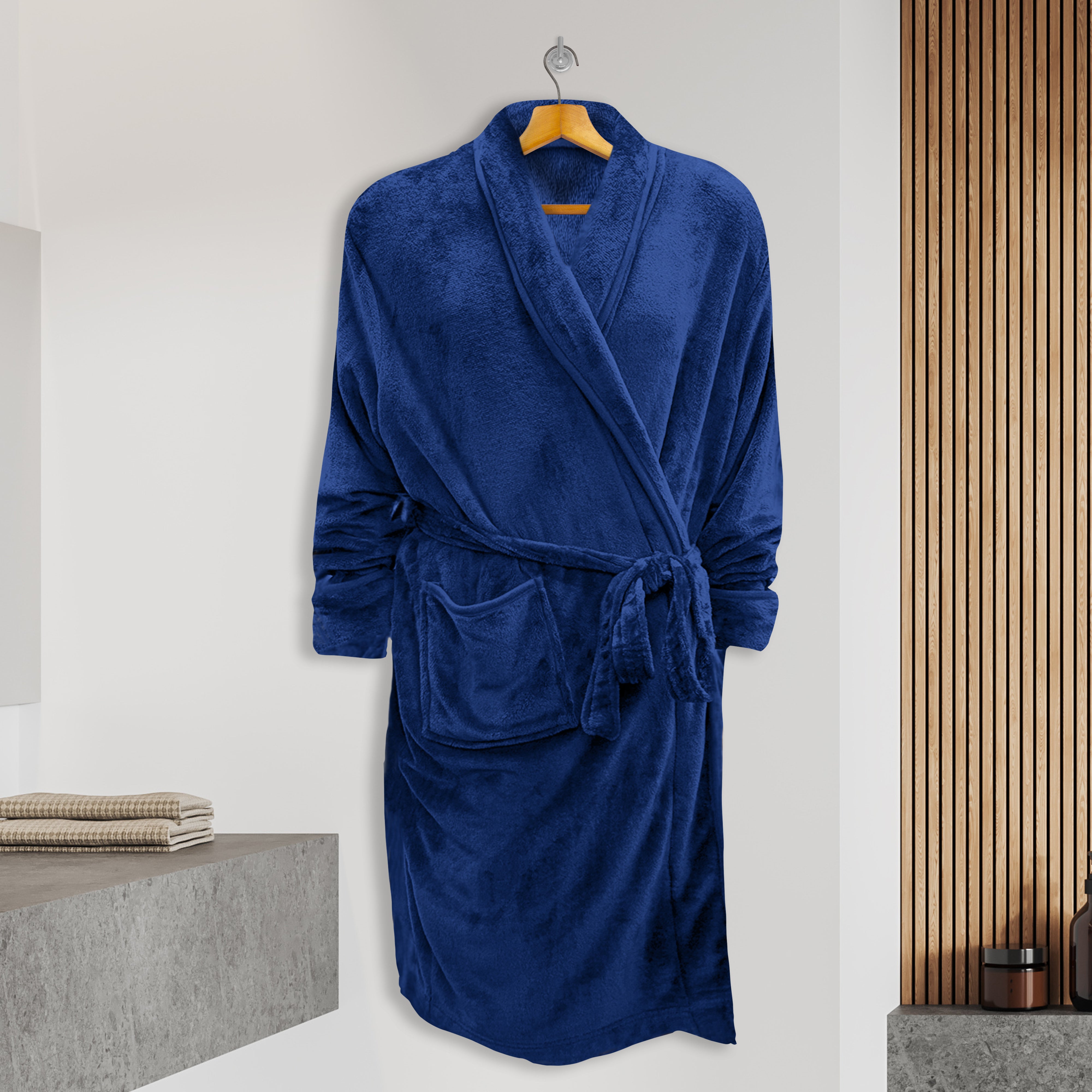 Everlaneas Men Shawl Collar Velvet Fleece Long Bathrobe