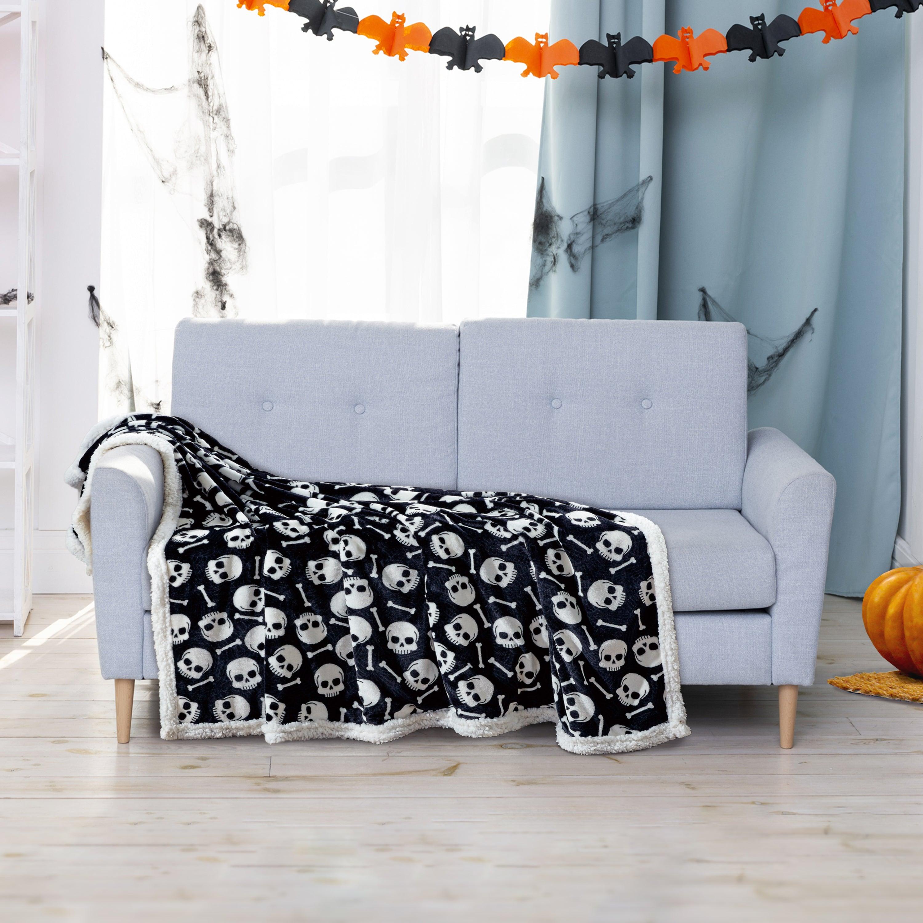Everlaneas Halloween Theme Fleece Throw Blankets  - Velvety Feel, 50 x 60 inches