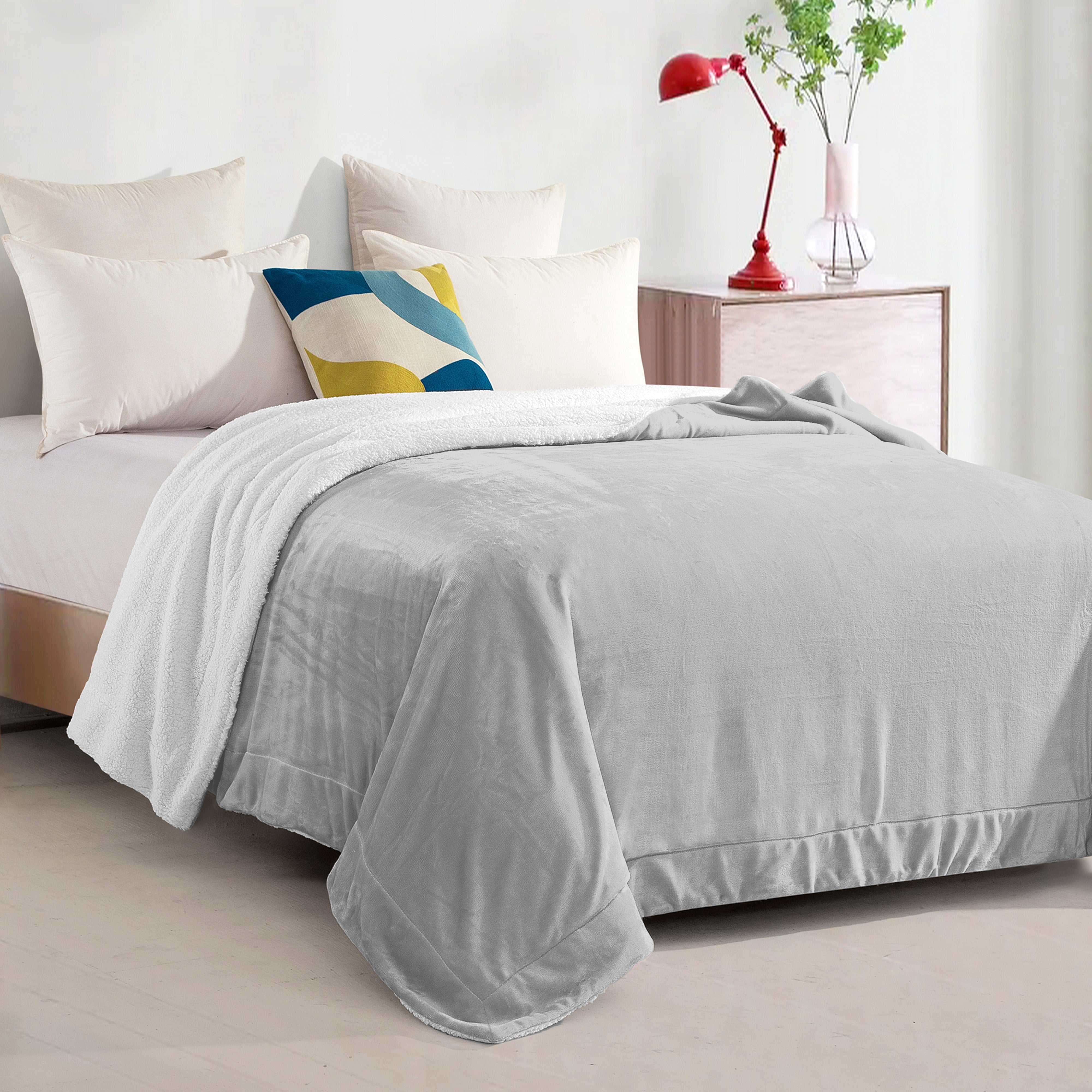 Everlaneas Reversible Sherpa Throw Blanket - Sherpa Back Throw Blanket