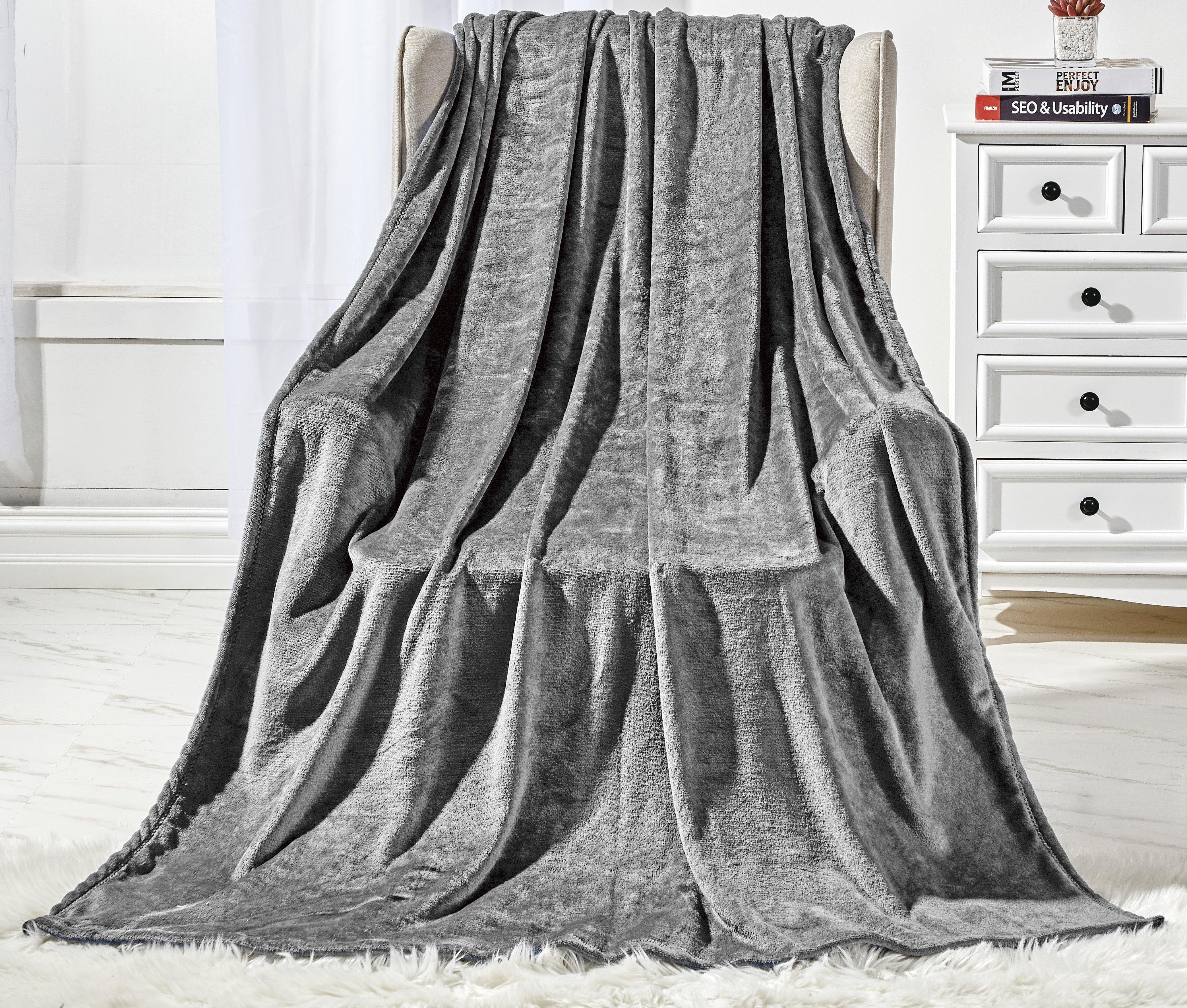 Everlaneas Plush All Season Lightweight Throw Blanket - 50 x 60 inches