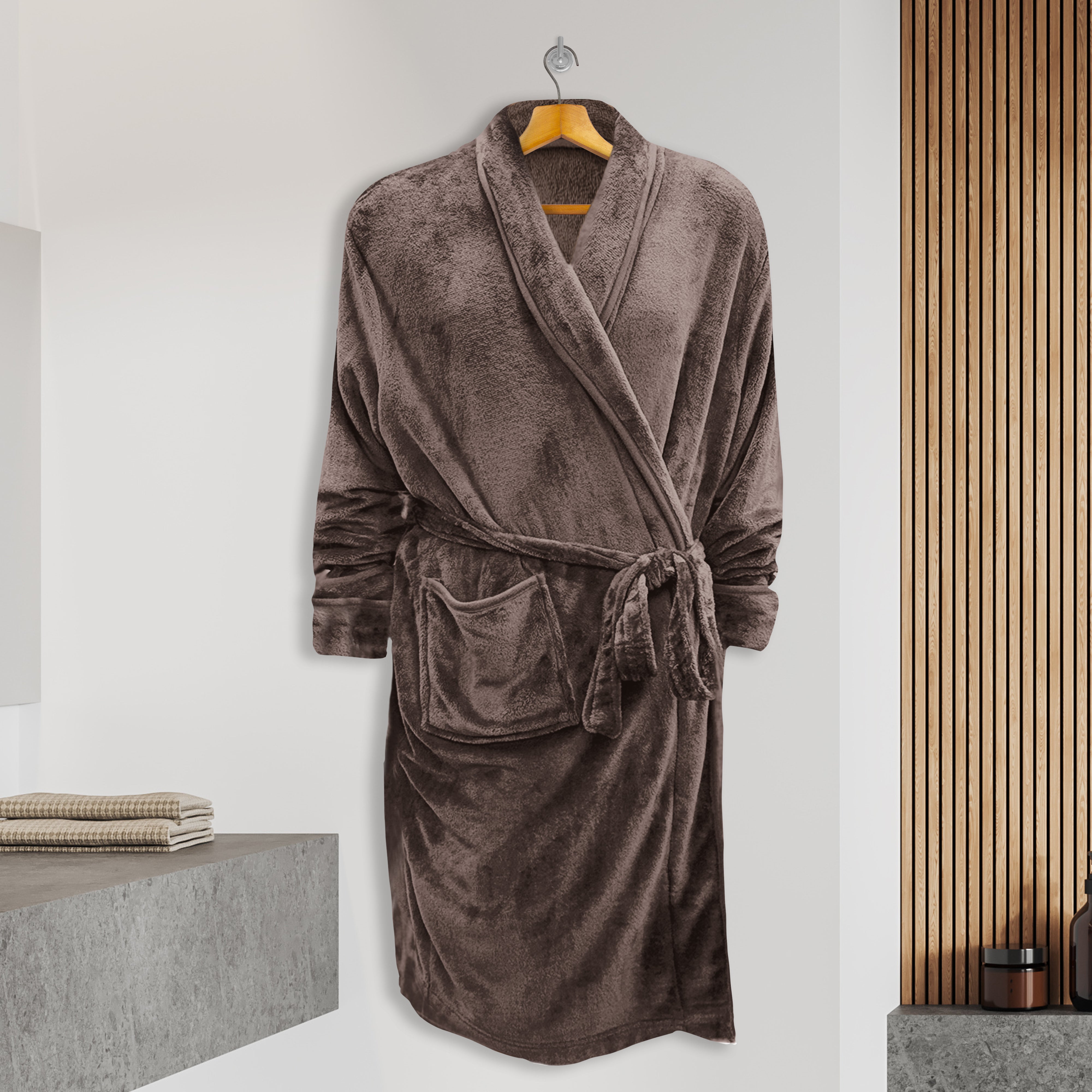 Everlaneas Men Shawl Collar Velvet Fleece Long Bathrobe