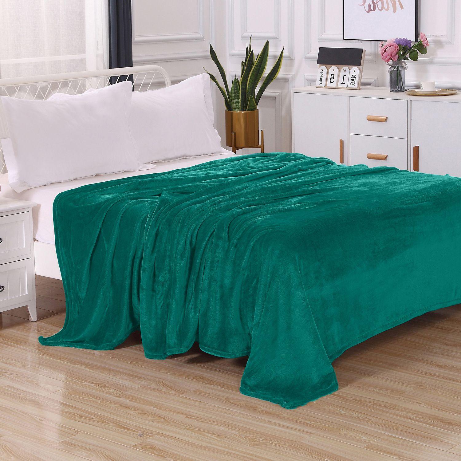 Everlaneas Velvet Plush Fleece Blanket Solid Color Design - Velour Blanket