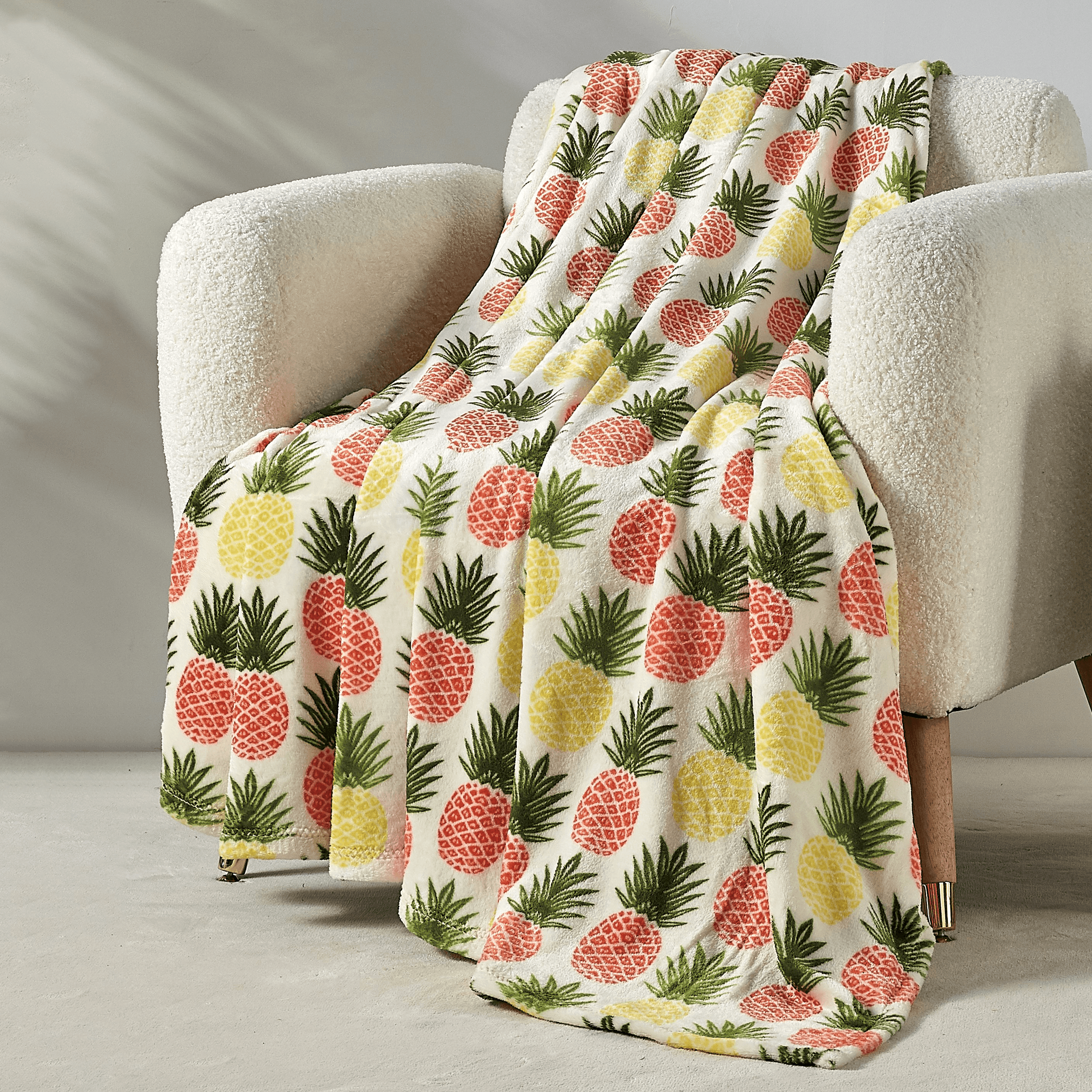 Everlaneas 50" x 70" Decorative Flannel Fleece Throw Blanket