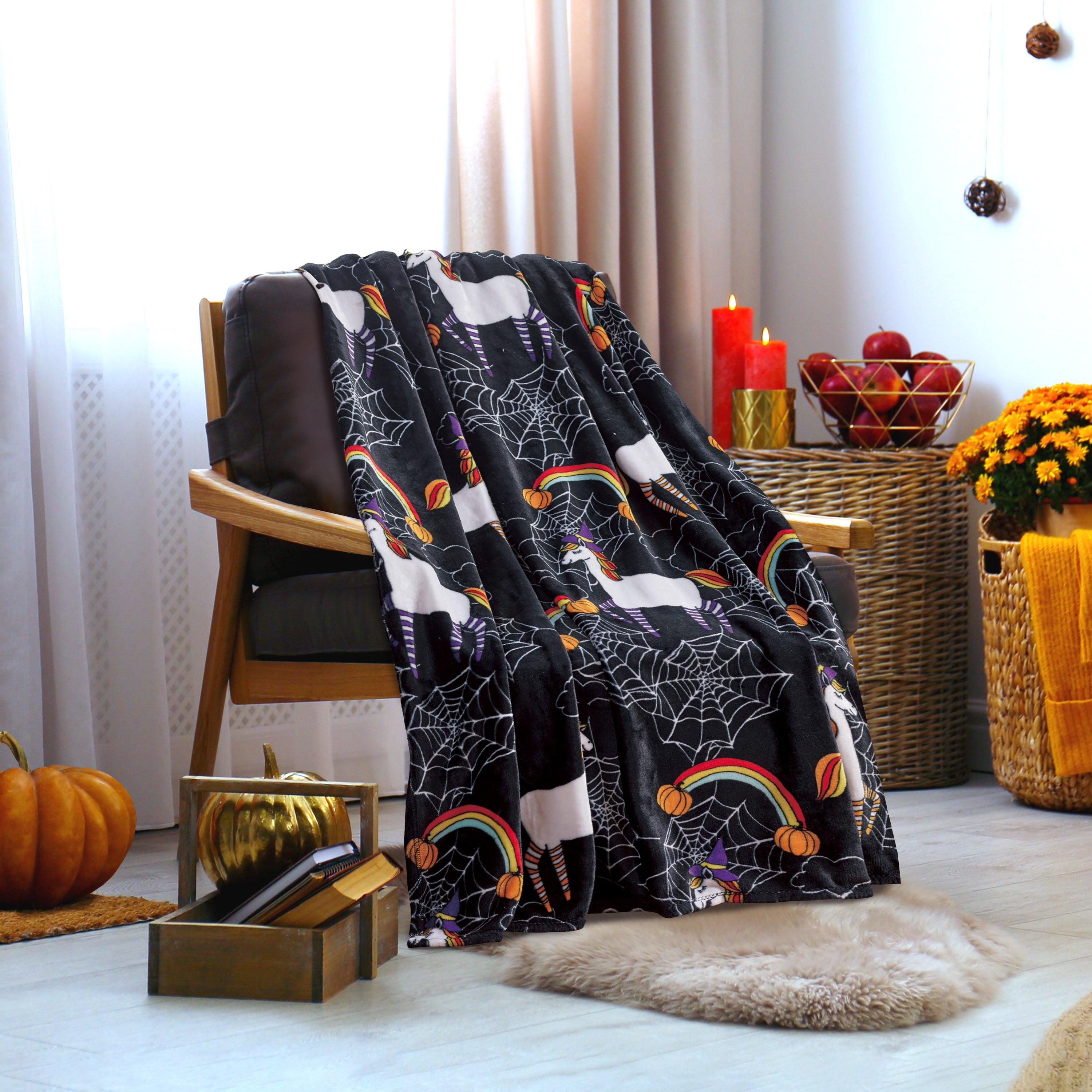 Everlaneas Halloween Theme Fleece Throw Blankets  - Velvety Feel, 50 x 60 inches