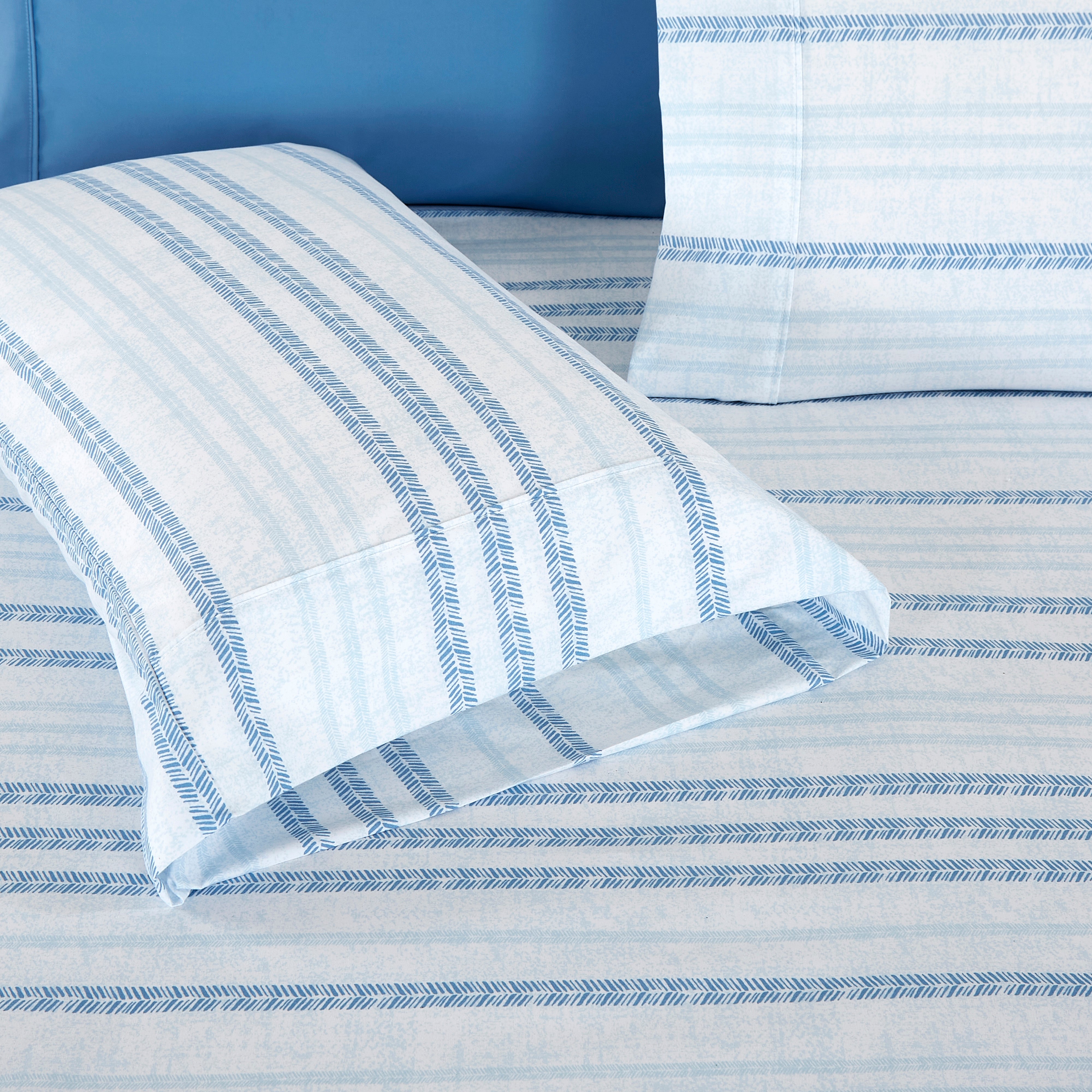 Everlaneas 6-Piece Floral and Stripe Pattern Sheet Set - Soft as a Hotel Premium Quality Bedding