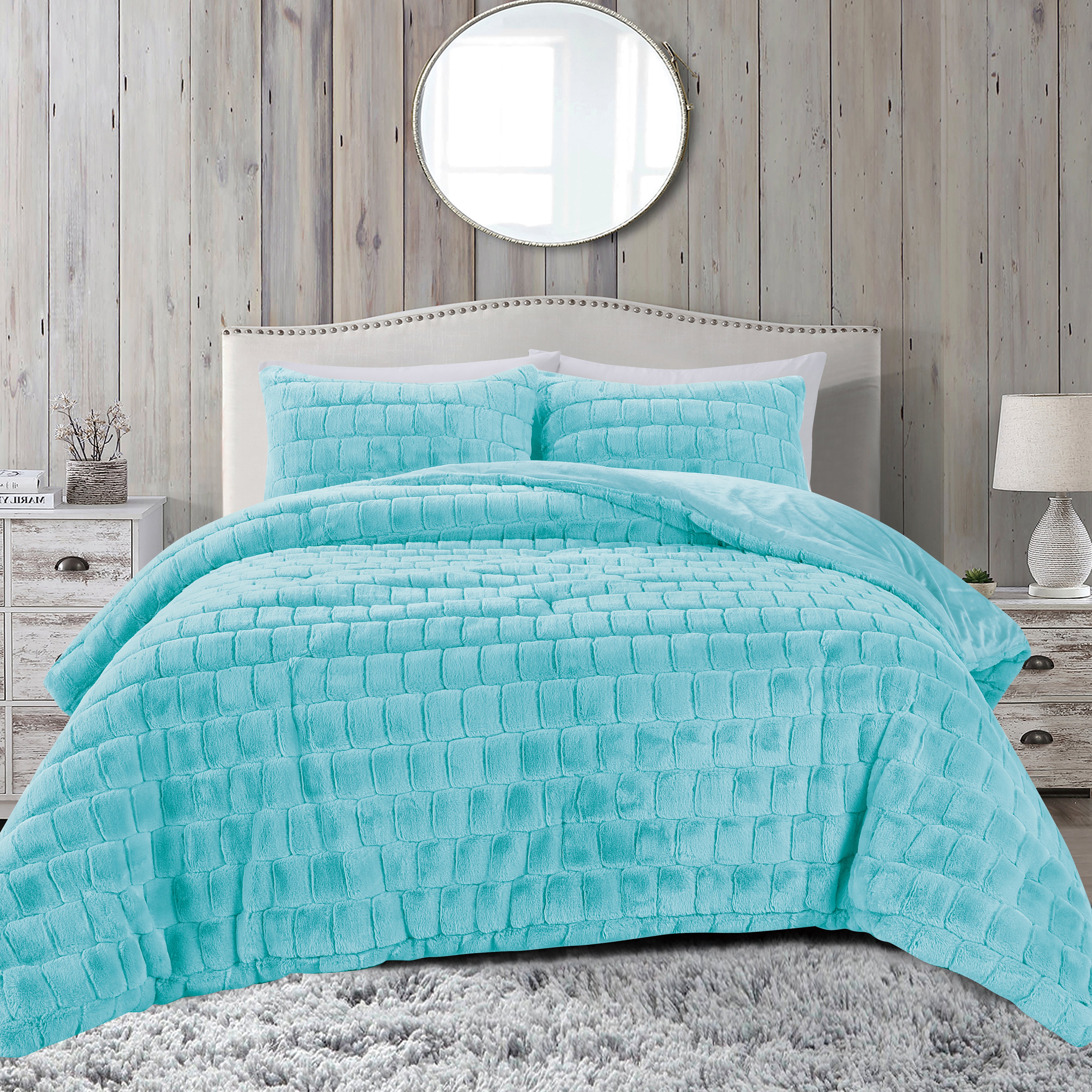 Everlaneas Fluffy 3-Piece Faux Rabbit Fur Comforter Set