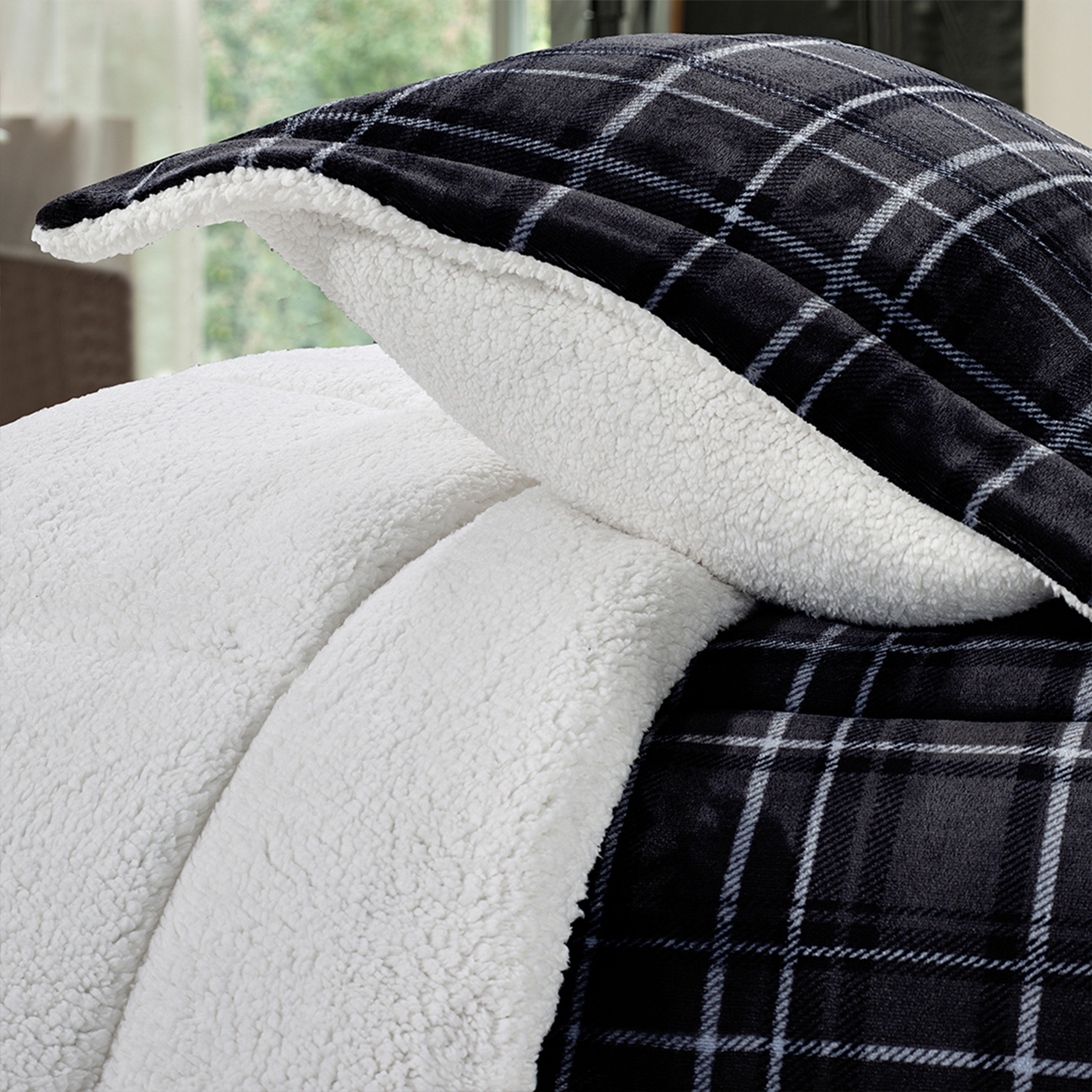 Everlaneas 3-Piece Plaid Micro-Suede Reversible Sherpa - Comforter Set