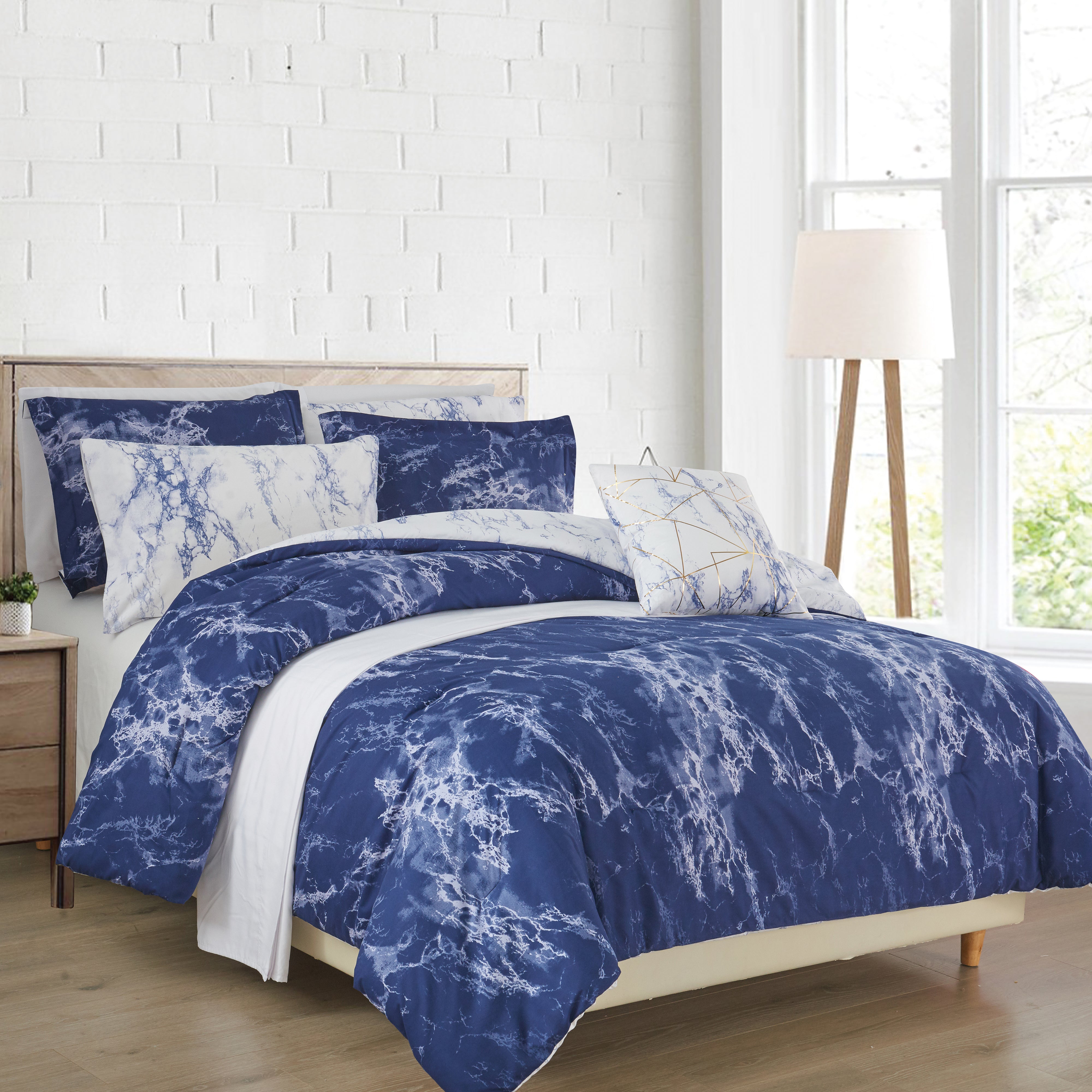 Everlaneas Reversible 10-Piece Marble Print Comforter Set, Includes 6-Piece Sheet Set with Double Sided Storage Pockets