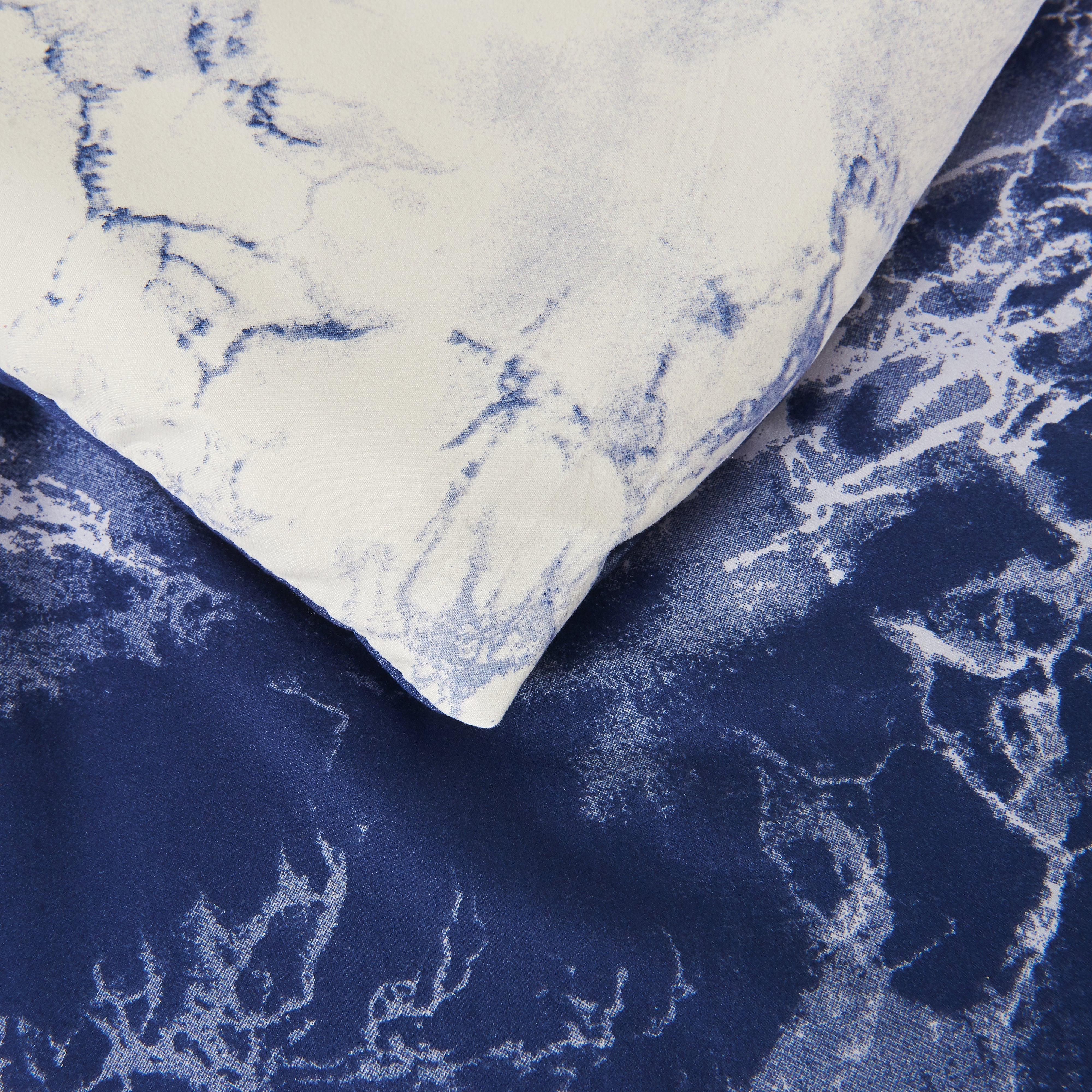 Everlaneas Reversible 10-Piece Marble Print Comforter Set, Includes 6-Piece Sheet Set with Double Sided Storage Pockets