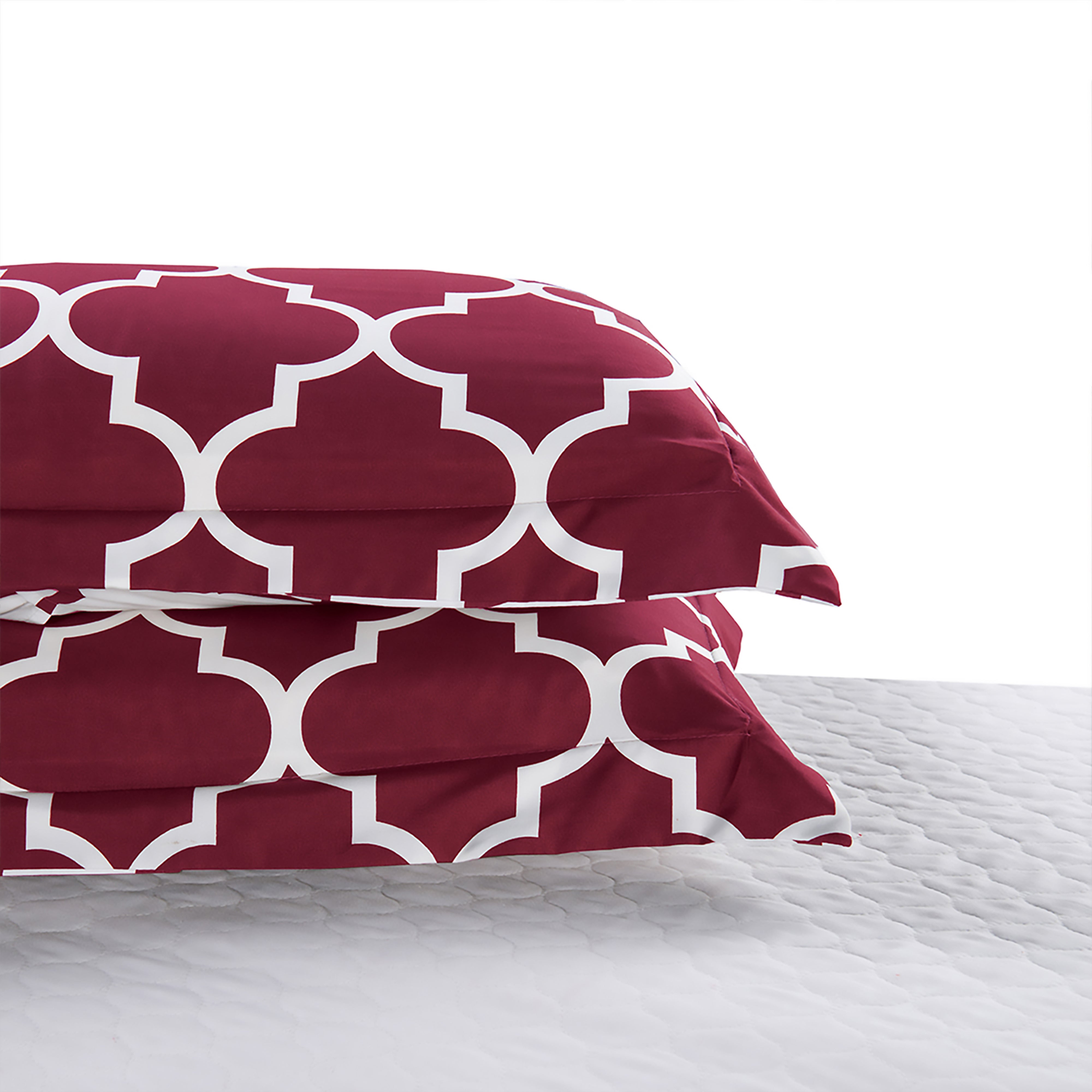 Everlaneas 3-Piece Moroccan Trellis Reversible Comforter Set