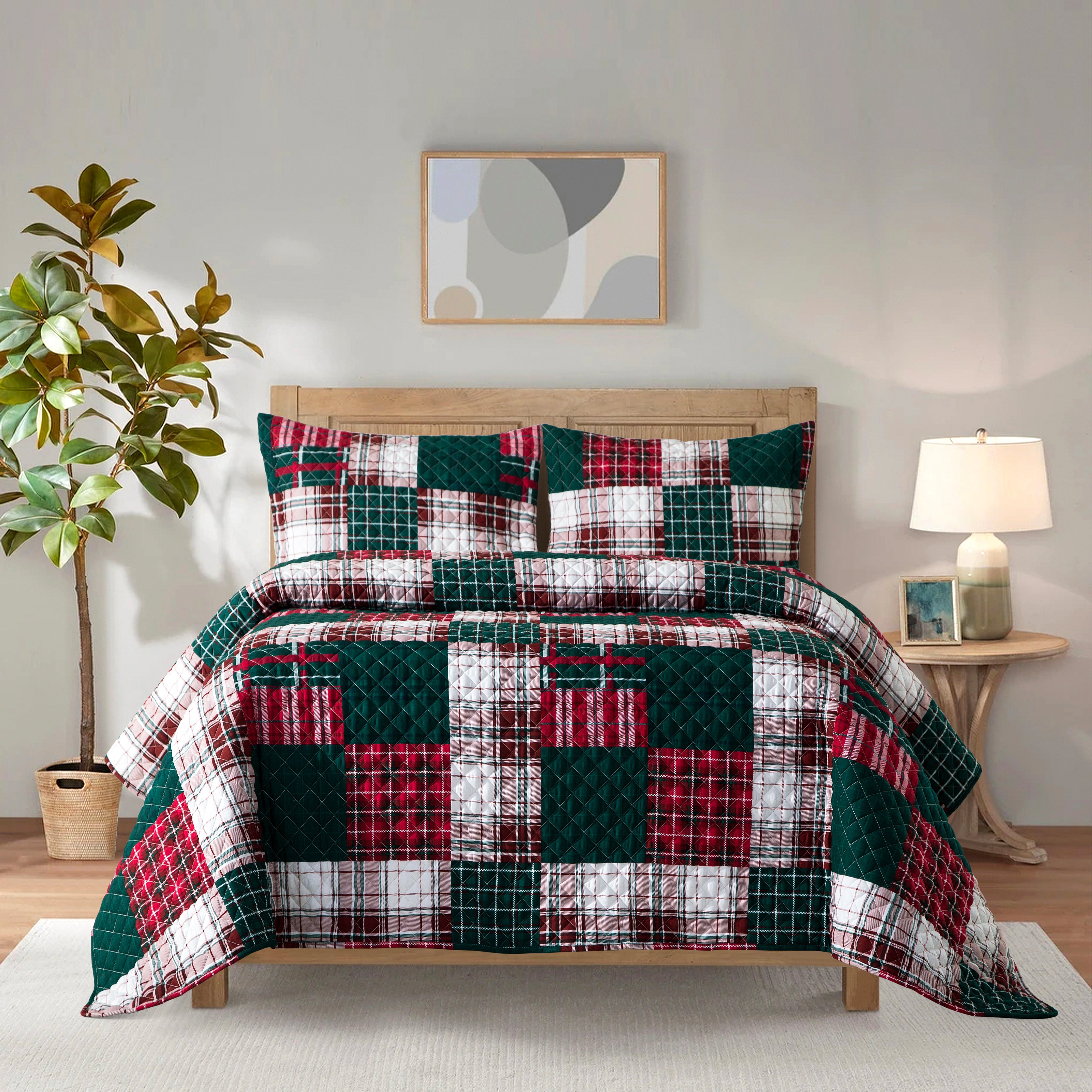 Everlaneas 3-Piece Patch Plaid Quilted Reversible Bedspread Coverlet Set