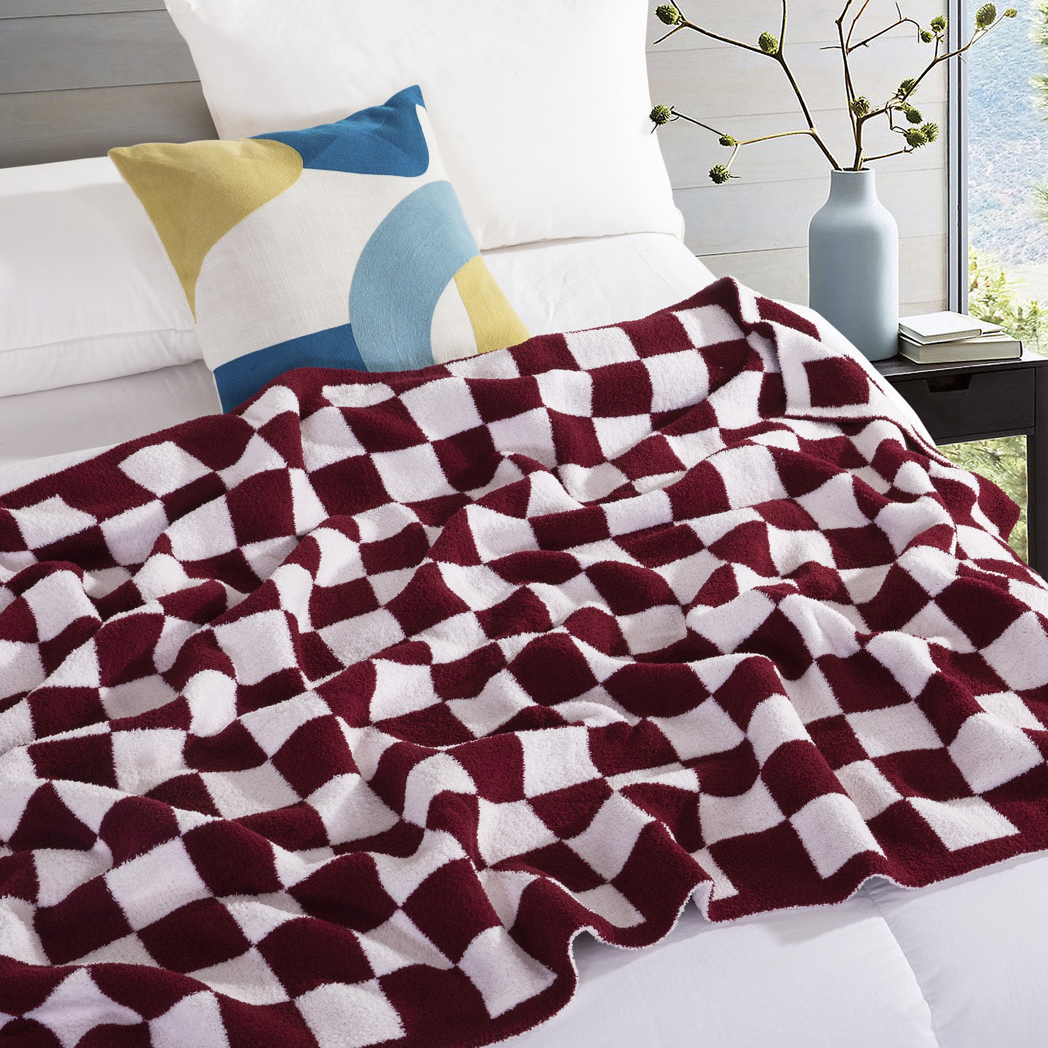 Everlaneas 50" x 70"  Ultra Soft Checkered Knitted Throw Blanket