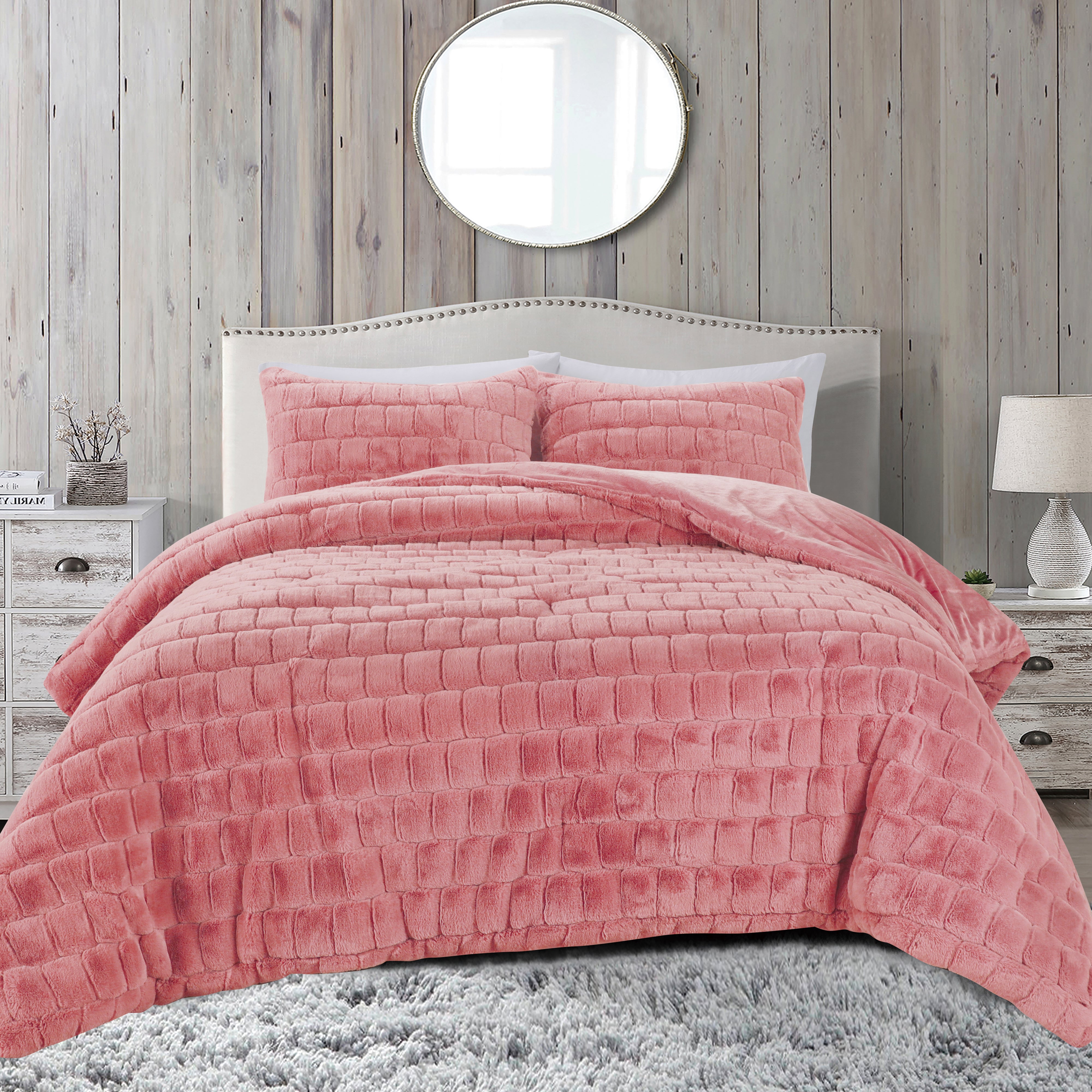 Everlaneas Fluffy 3-Piece Faux Rabbit Fur Comforter Set