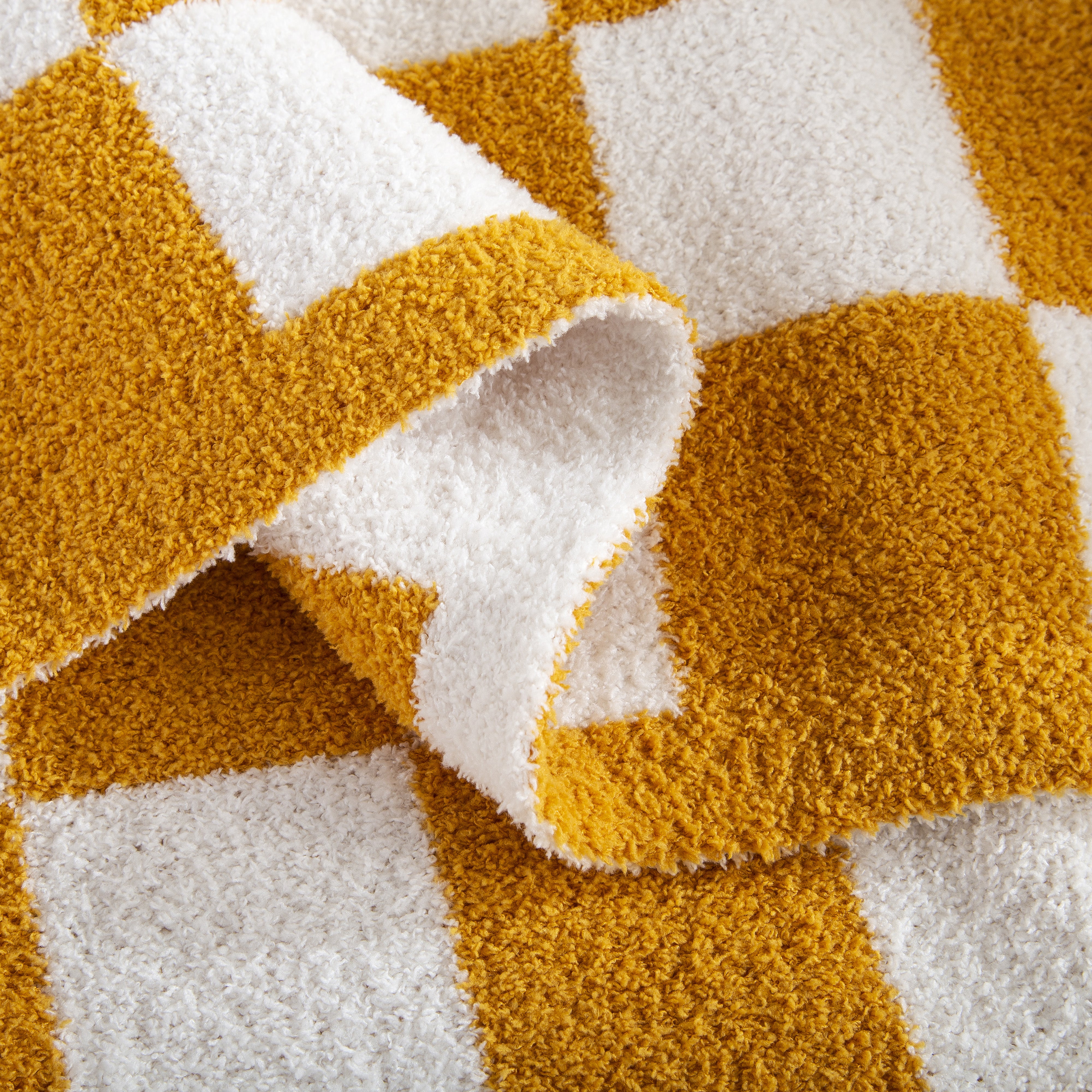 Everlaneas 50" x 70"  Ultra Soft Checkered Knitted Throw Blanket