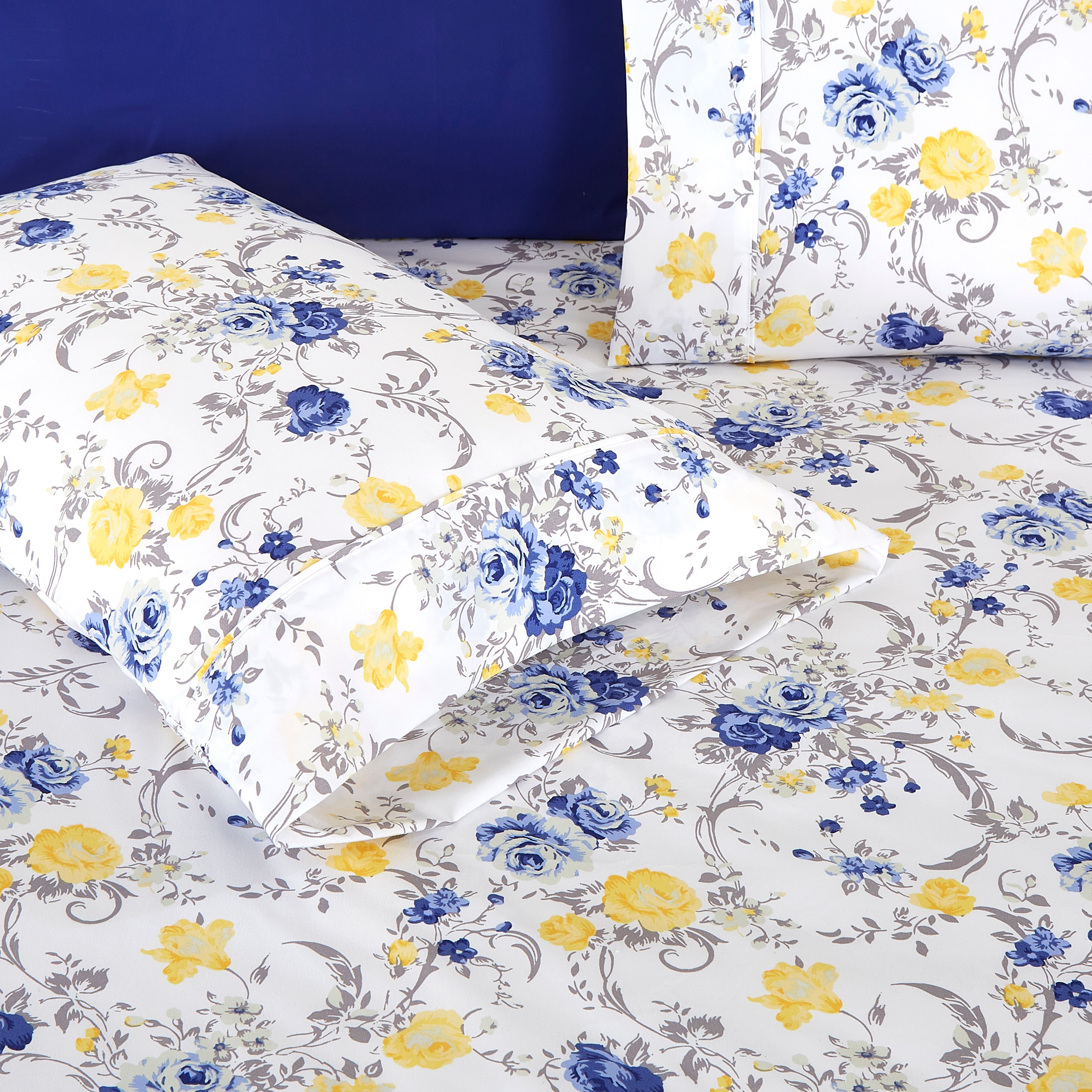 Everlaneas 6-Piece Floral and Stripe Pattern Sheet Set - Soft as a Hotel Premium Quality Bedding