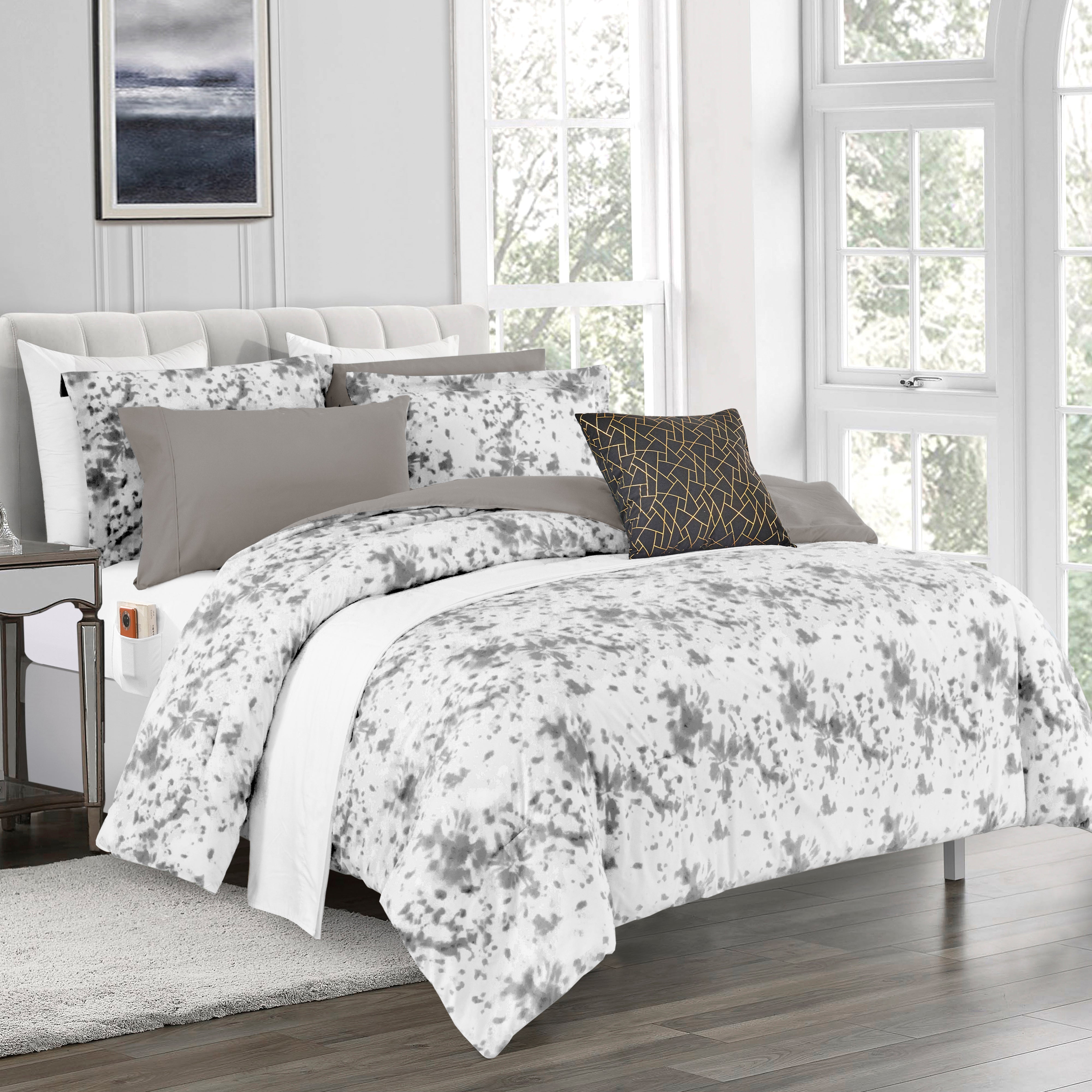 Everlaneas 10-Piece Tie-Dye Comforter Set, Includes 6-Piece Sheet Set with Double Sided Storage Pockets