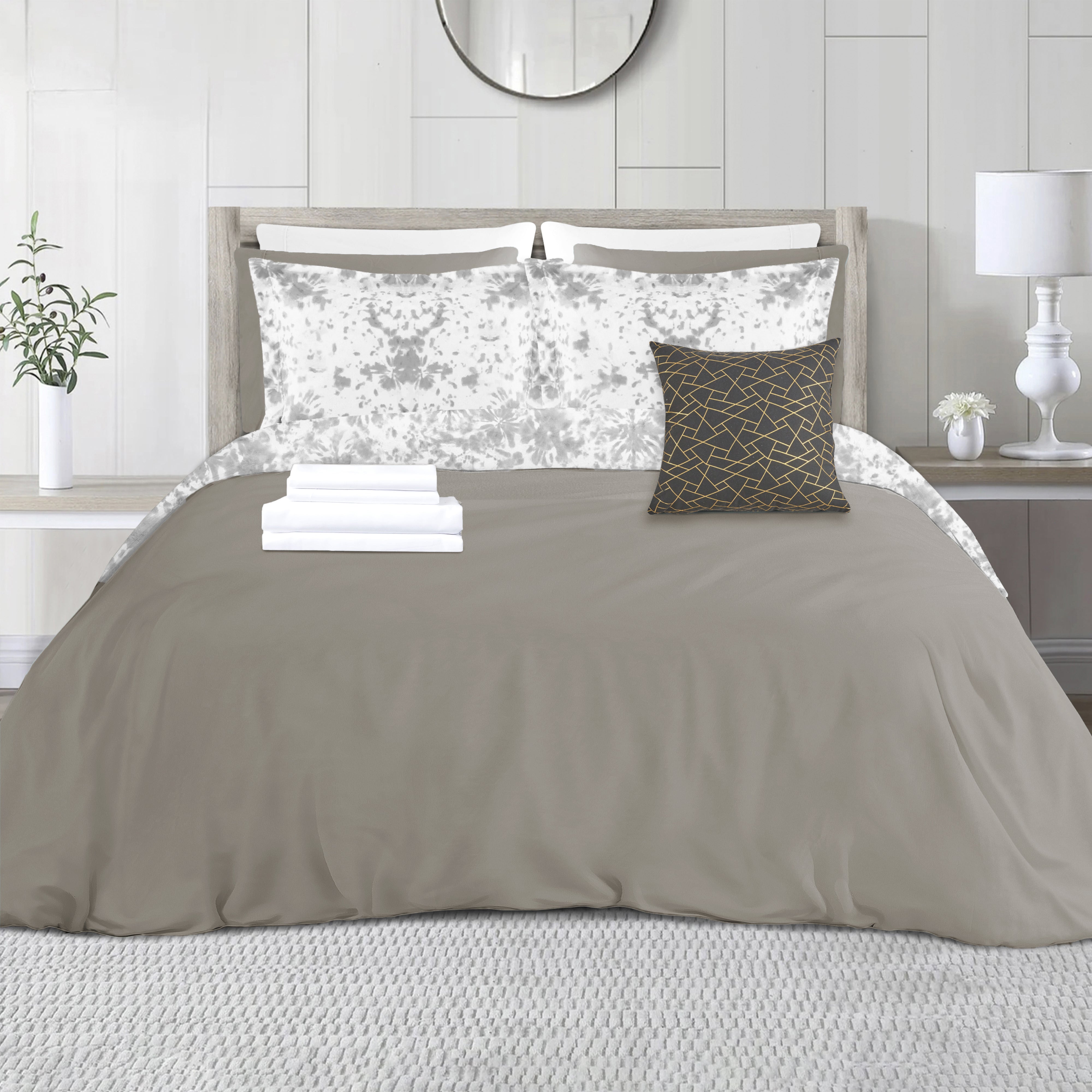 Everlaneas 10-Piece Tie-Dye Comforter Set, Includes 6-Piece Sheet Set with Double Sided Storage Pockets