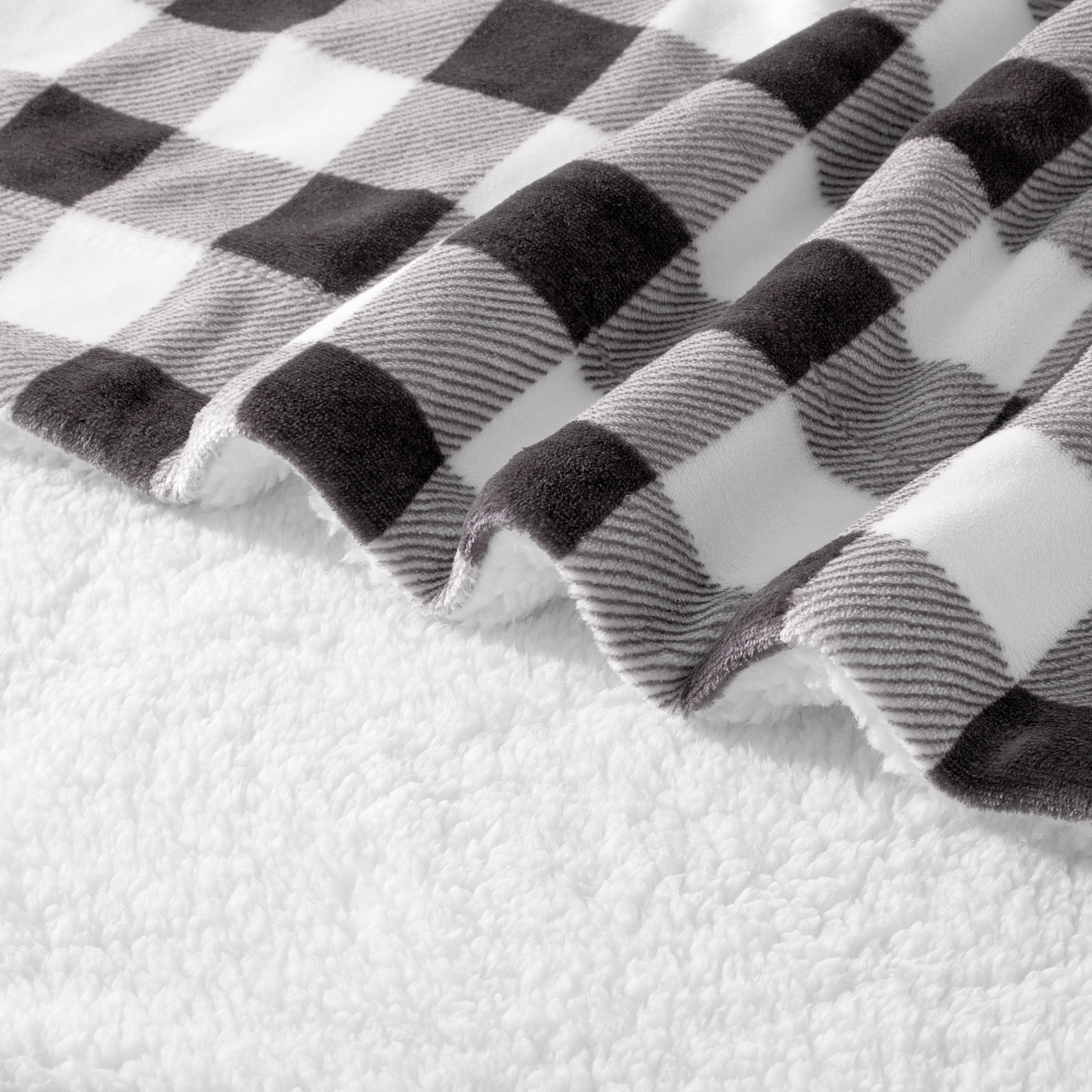 Everlaneas Buffalo Plaid Flannel Fleece Sherpa Throw Blanket