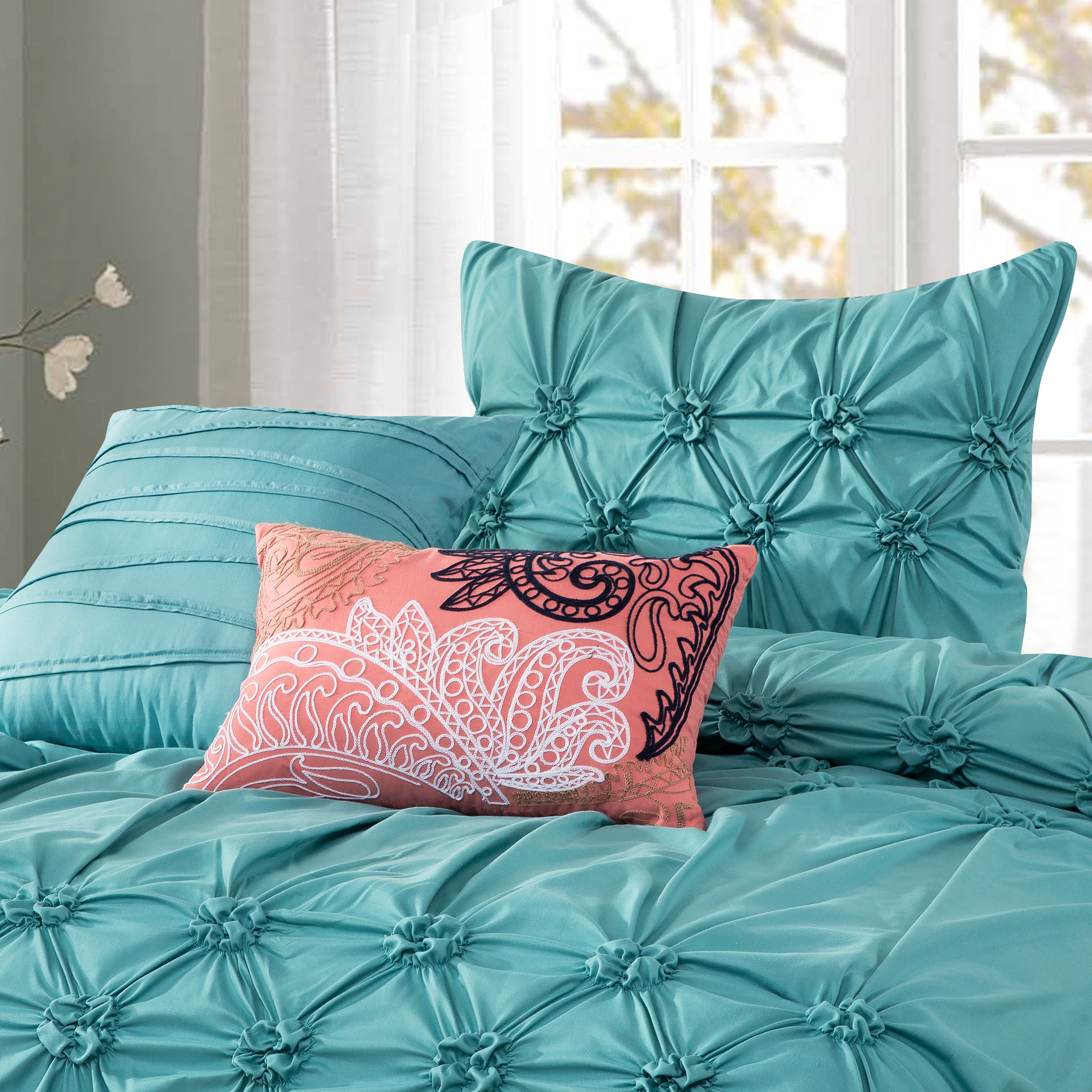 Everlaneas 12-Piece Ella Pleated Ruched Pintuck Comforter Set, Includes 6-Piece Sheet Set with Double Sided Storage Pockets