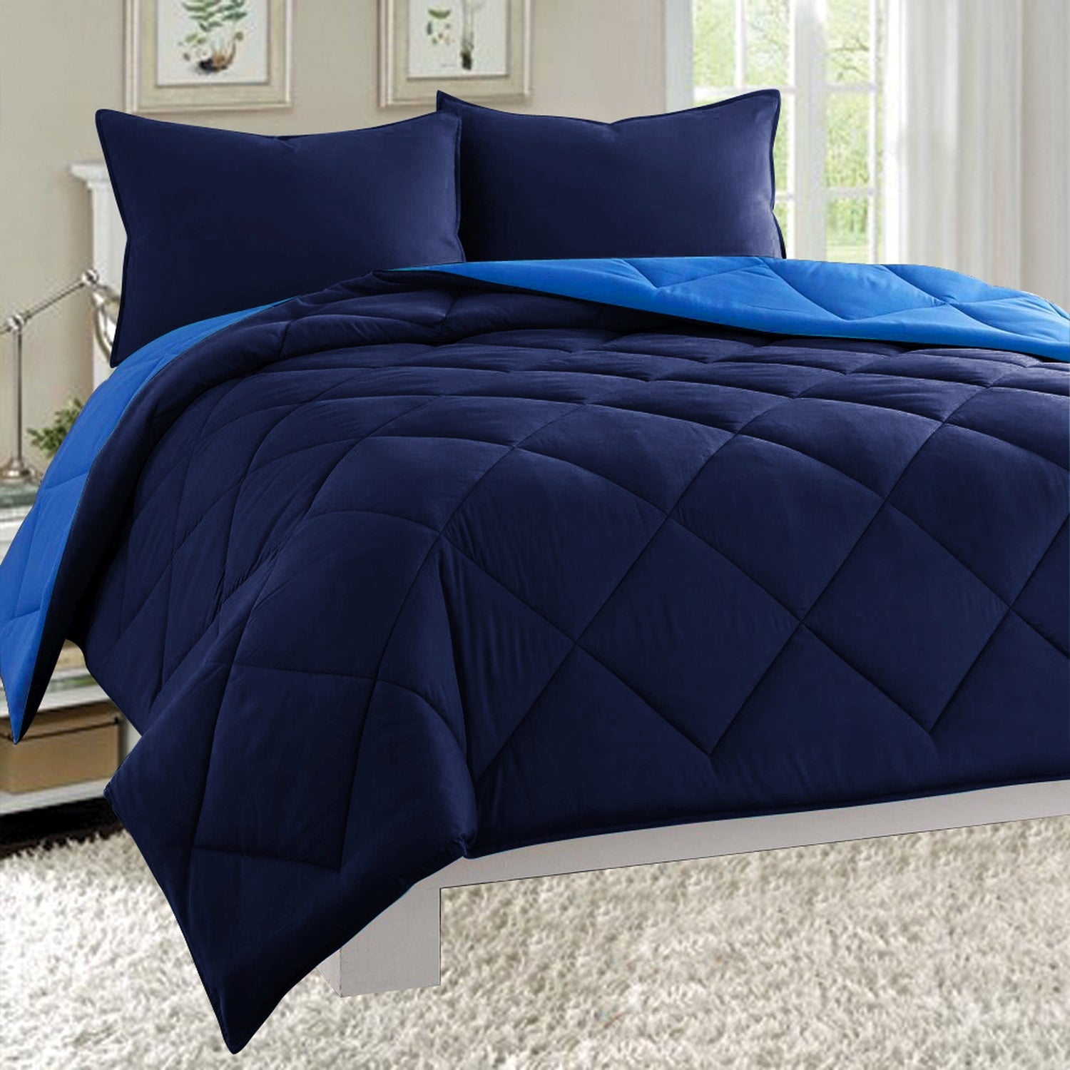Everlaneas 3-Piece Reversible Diamond Stitched Comforter & Shams