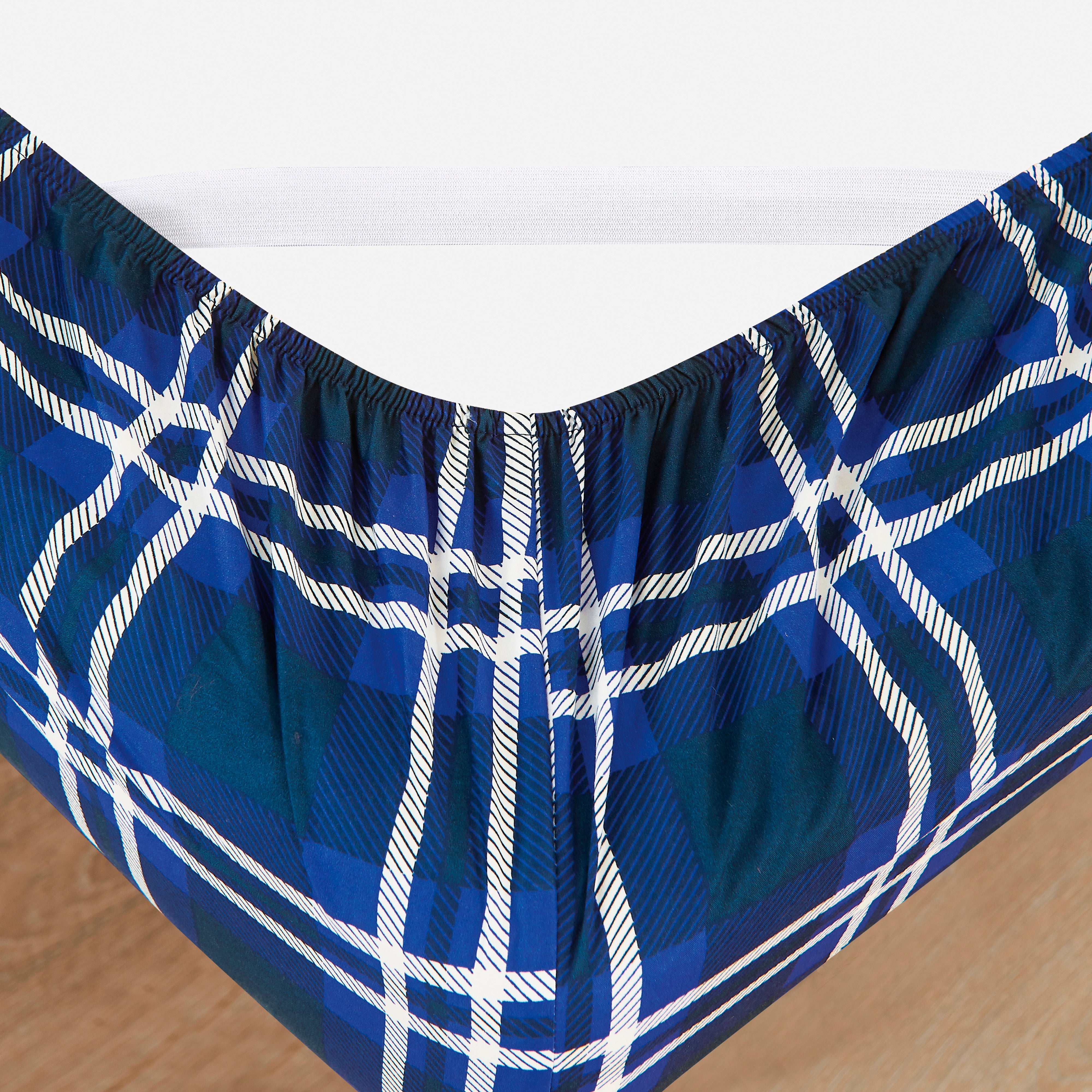 Everlaneas 6-Piece Plaid Pattern Bed Sheet Set - Soft as a Hotel Premium Quality