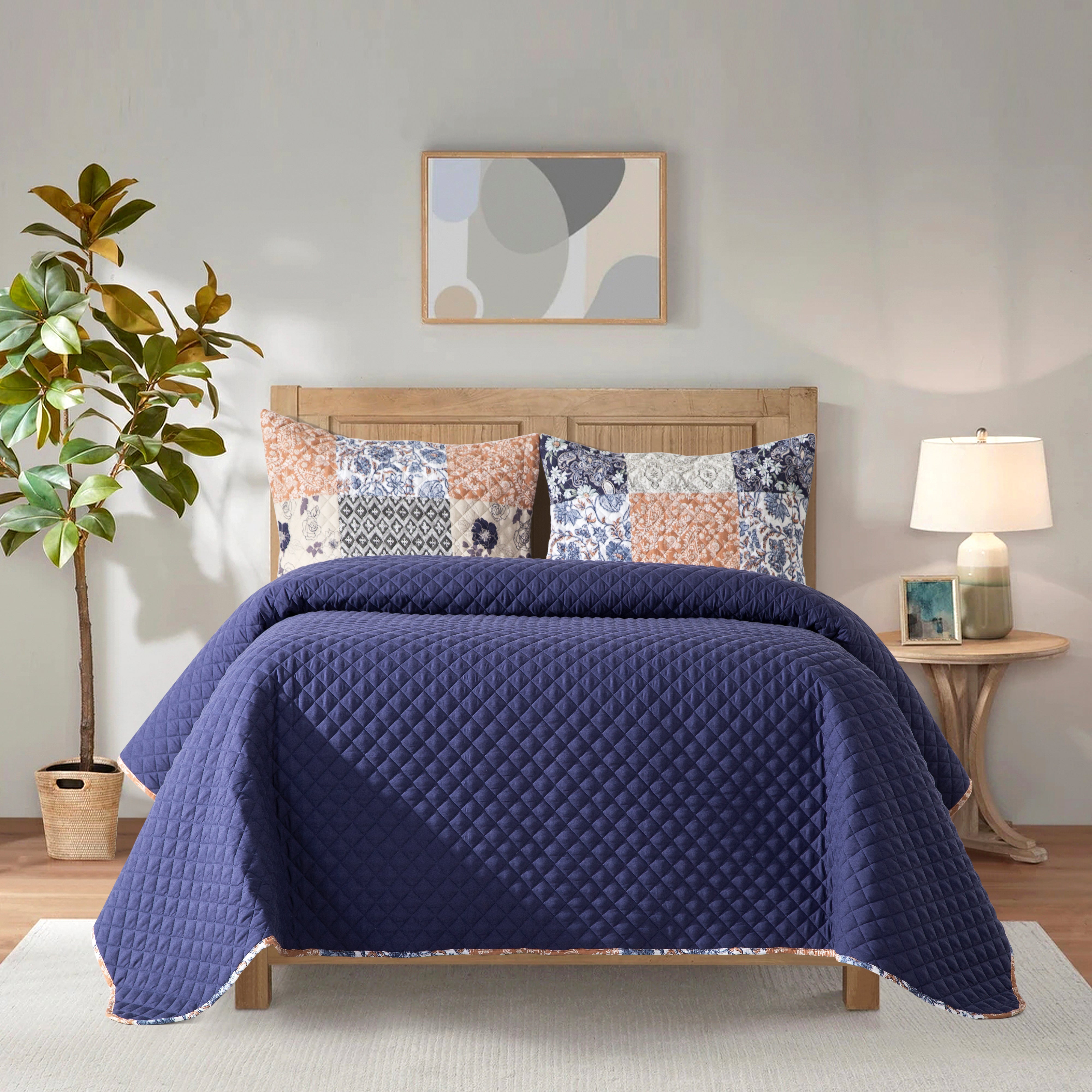 Everlaneas 3-Piece Patch Plaid Quilted Reversible Bedspread Coverlet Set