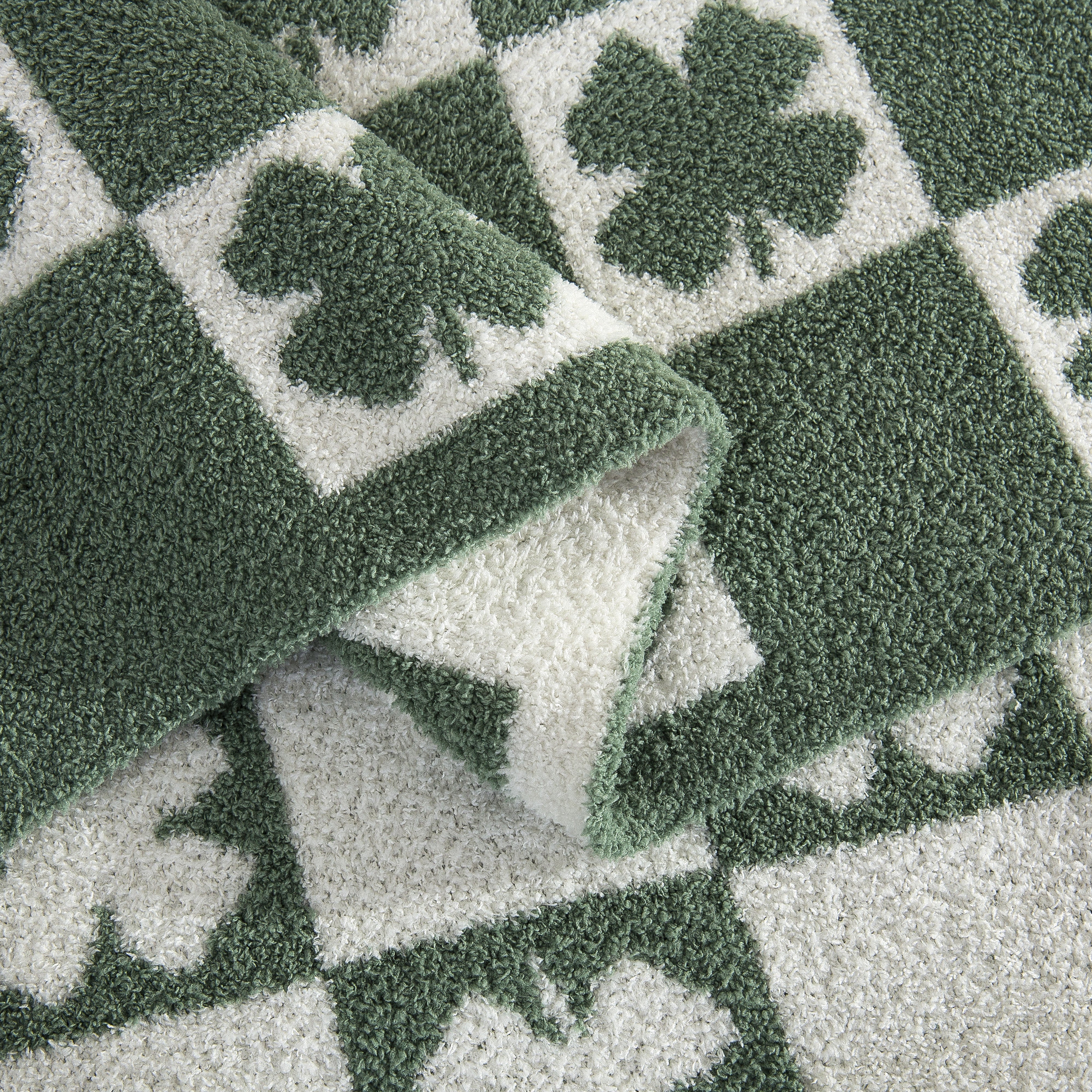 Everlaneas 50" x 70"  Ultra Soft Checkered Knitted Throw Blanket