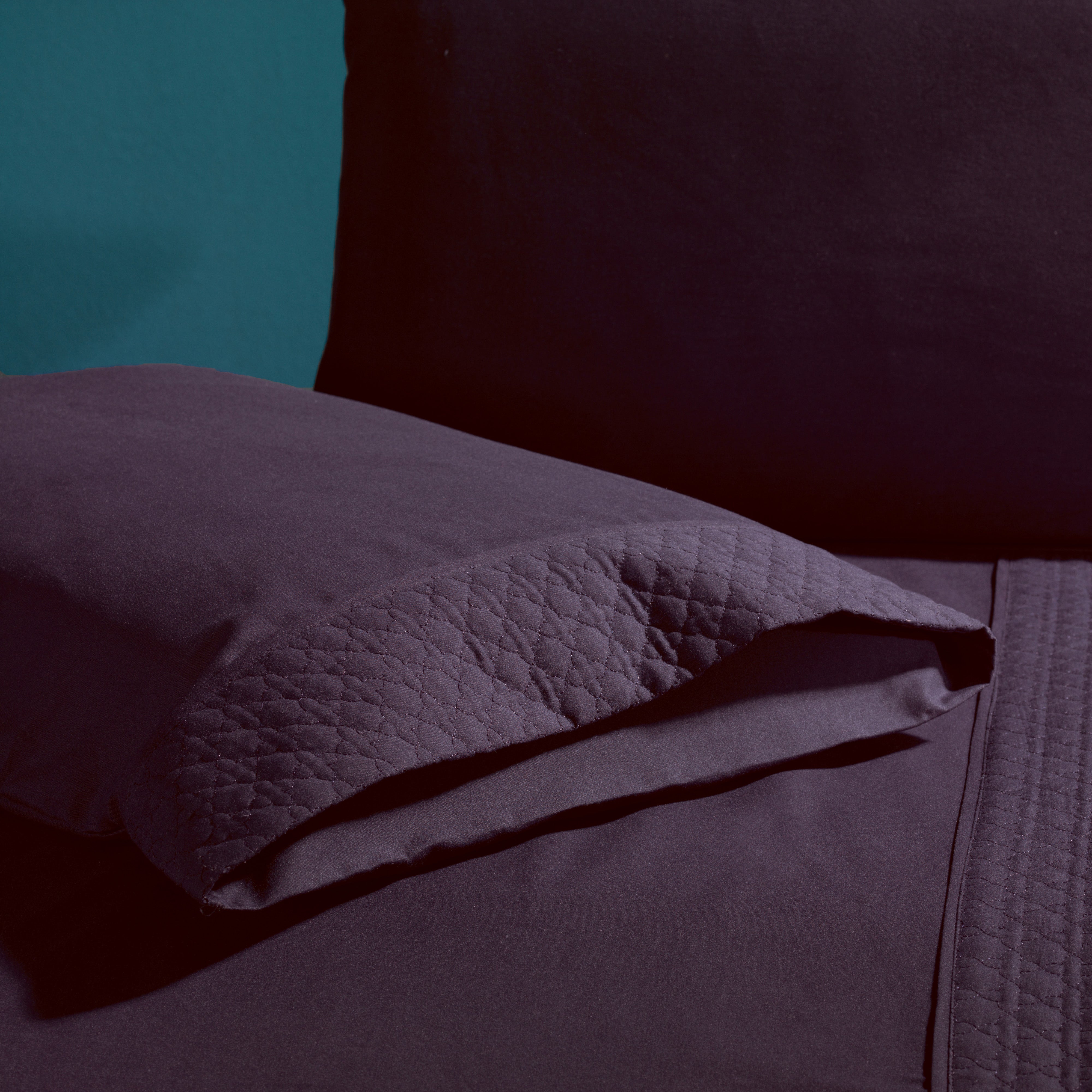 Everlaneas Quilted 4-Piece Sheet Set, Premium Hotel Quality