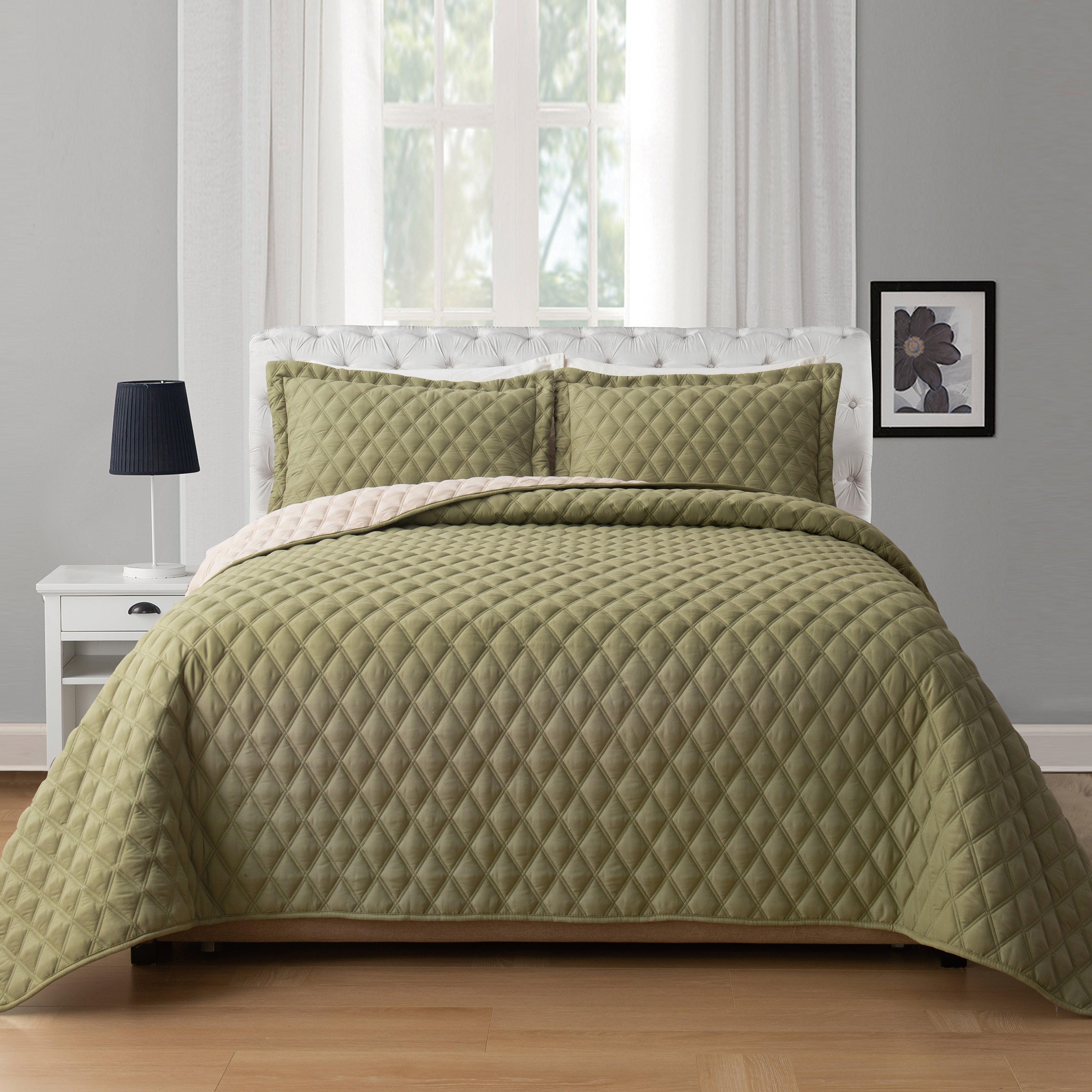 Everlaneas 3-Piece Diamond Quilted Reversible Bedspread Coverlet Set