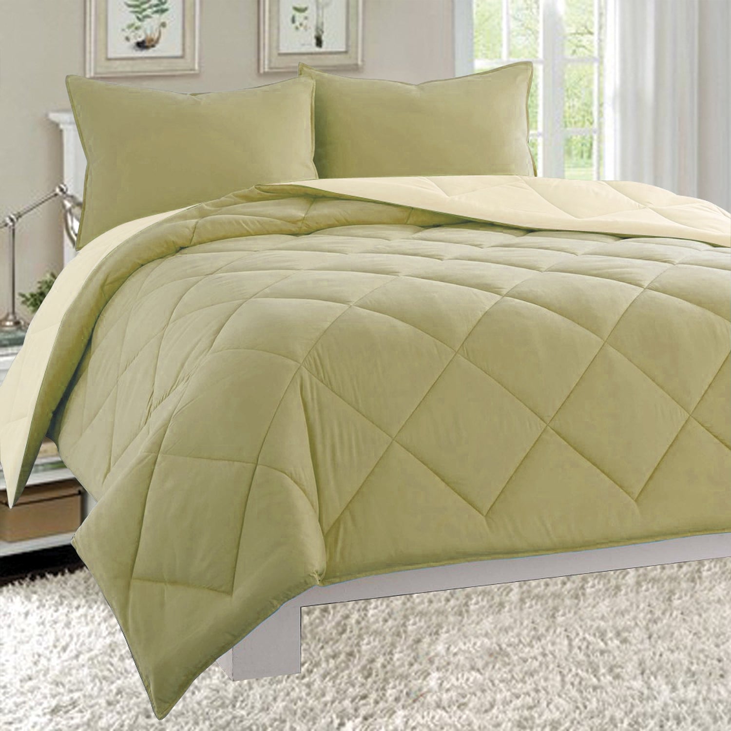 Everlaneas 3-Piece Reversible Diamond Stitched Comforter & Shams