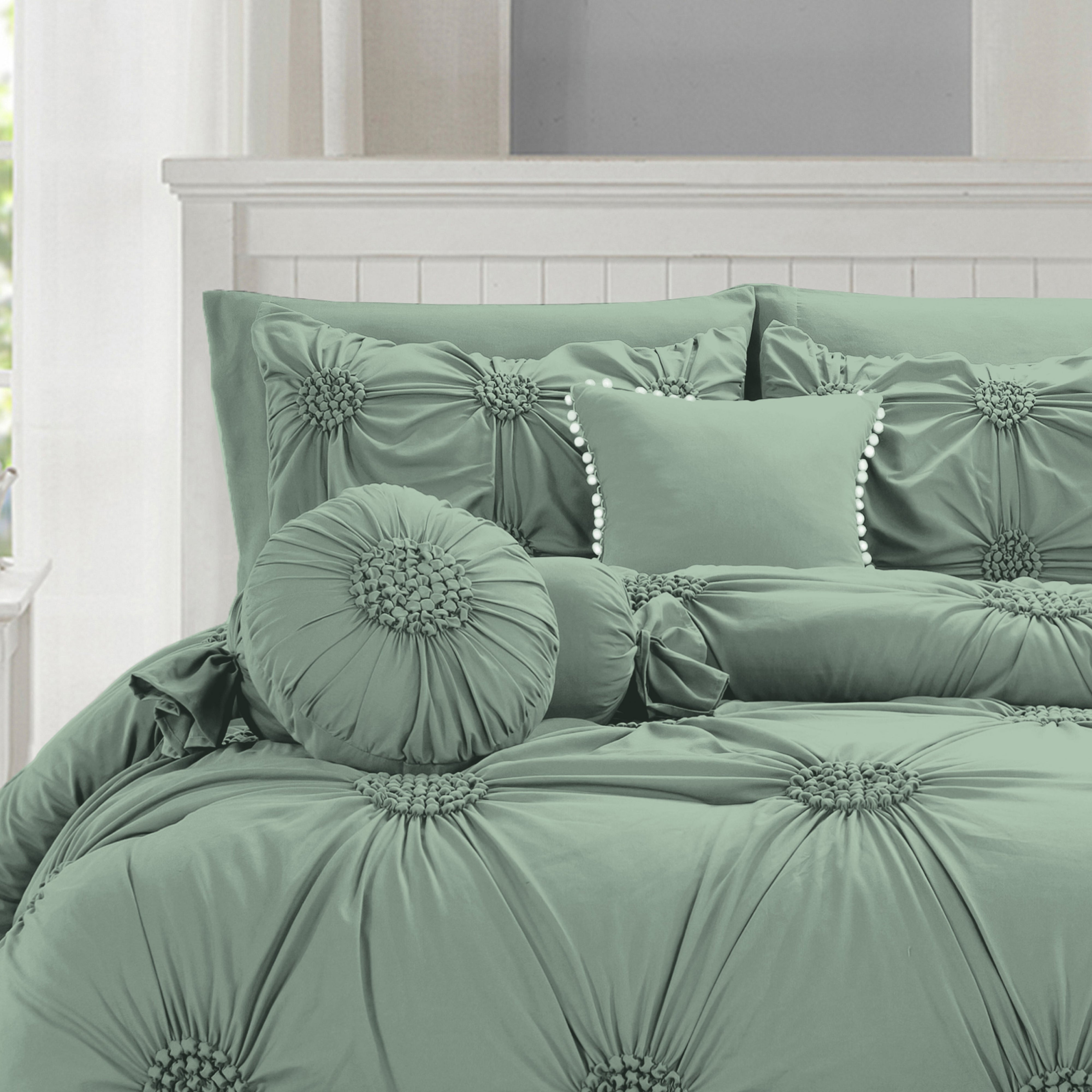 Everlaneas 10-Piece Sunflower Comforter Set - Includes 4-Piece Sheet Set with Double Sided Storage Pockets